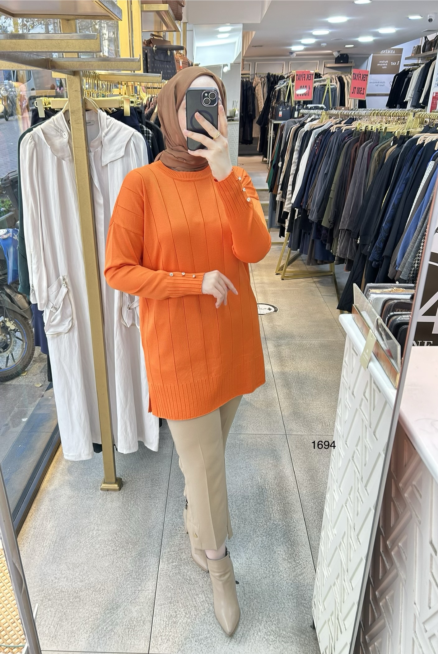 1694 Düz Şerit Detaylı Merserize Tunik - Görsel 6