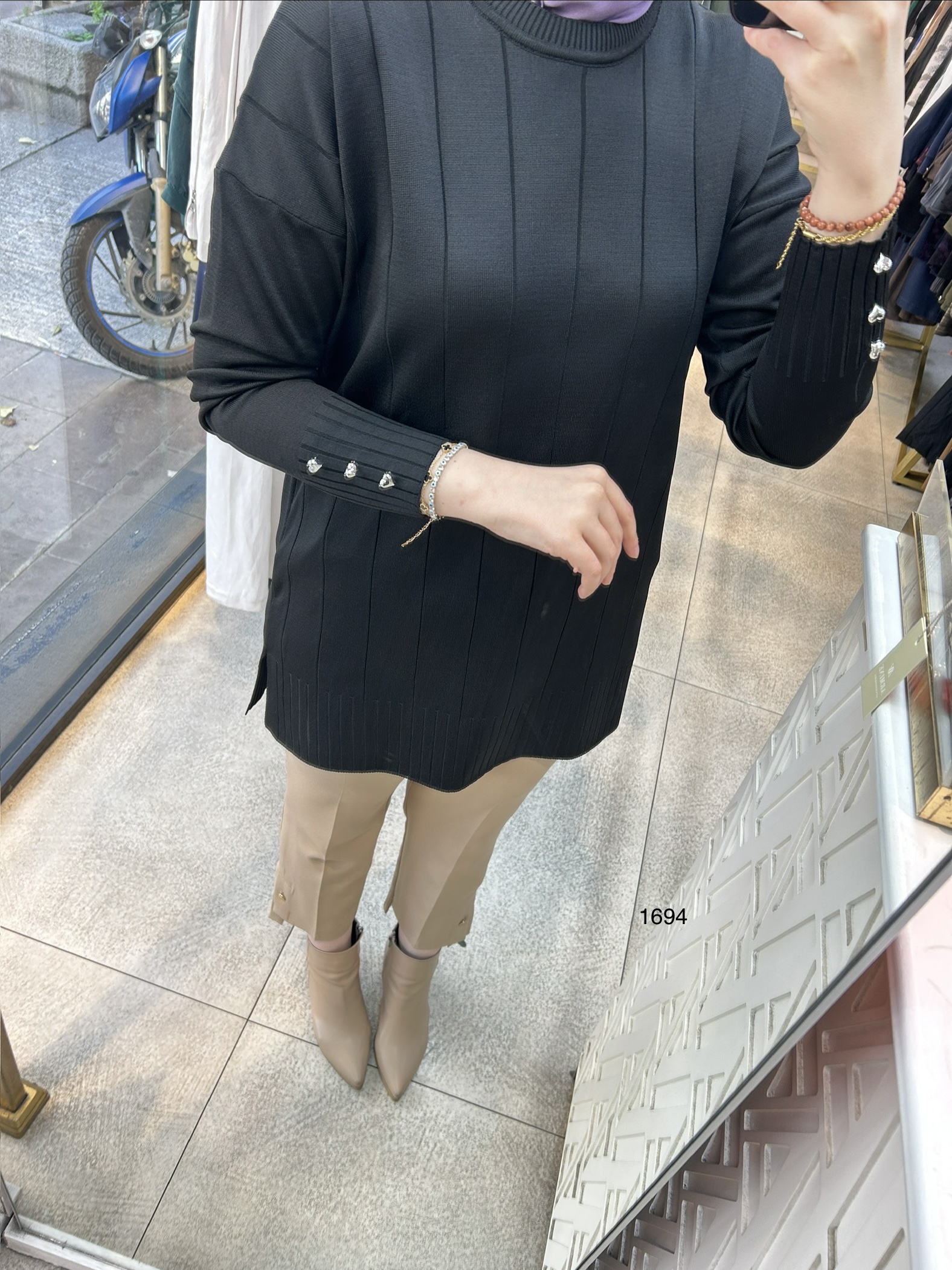 1694 Düz Şerit Detaylı Merserize Tunik - Görsel 9