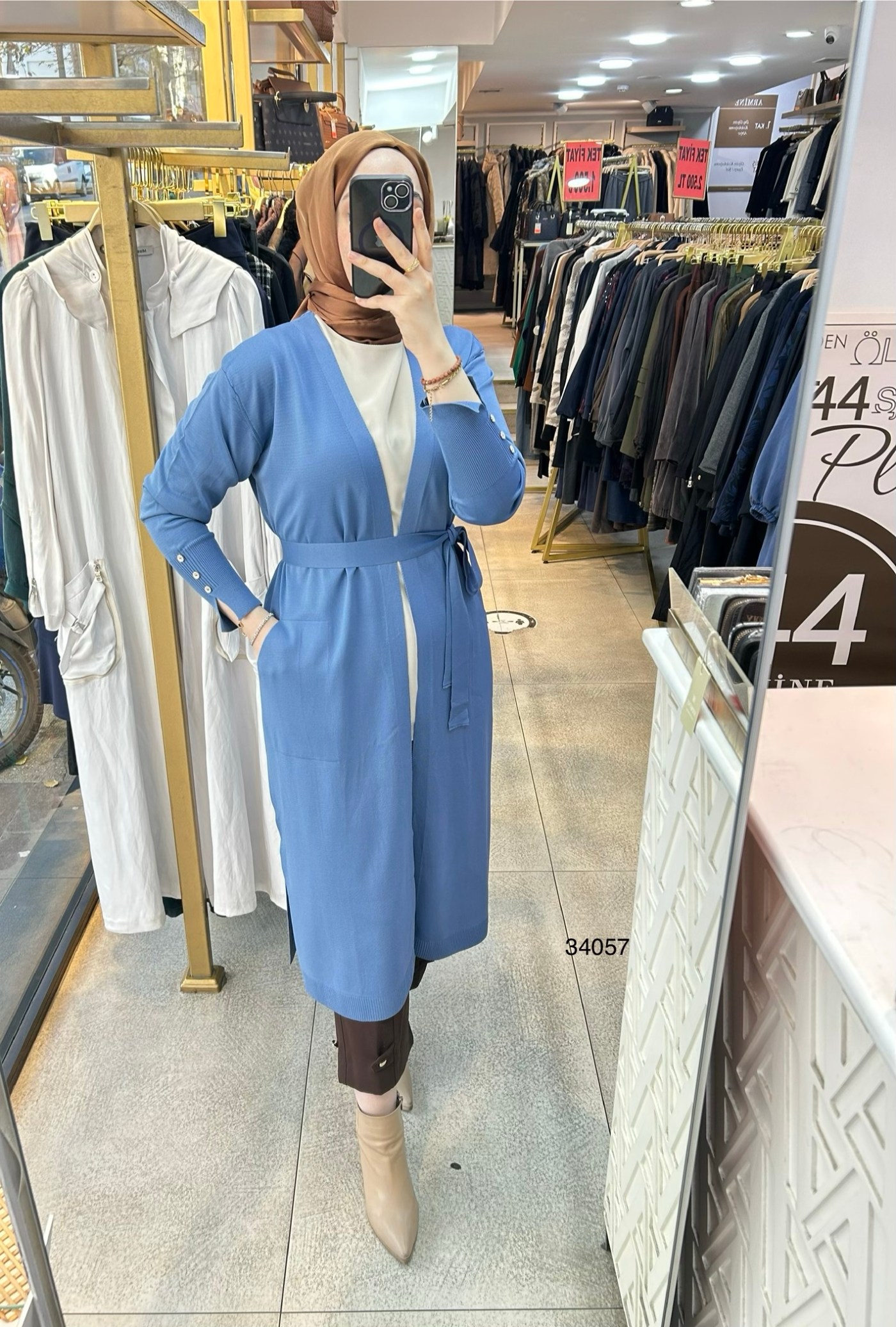 34057 Kol Kısmı Düğmeli Kemerli Hırka