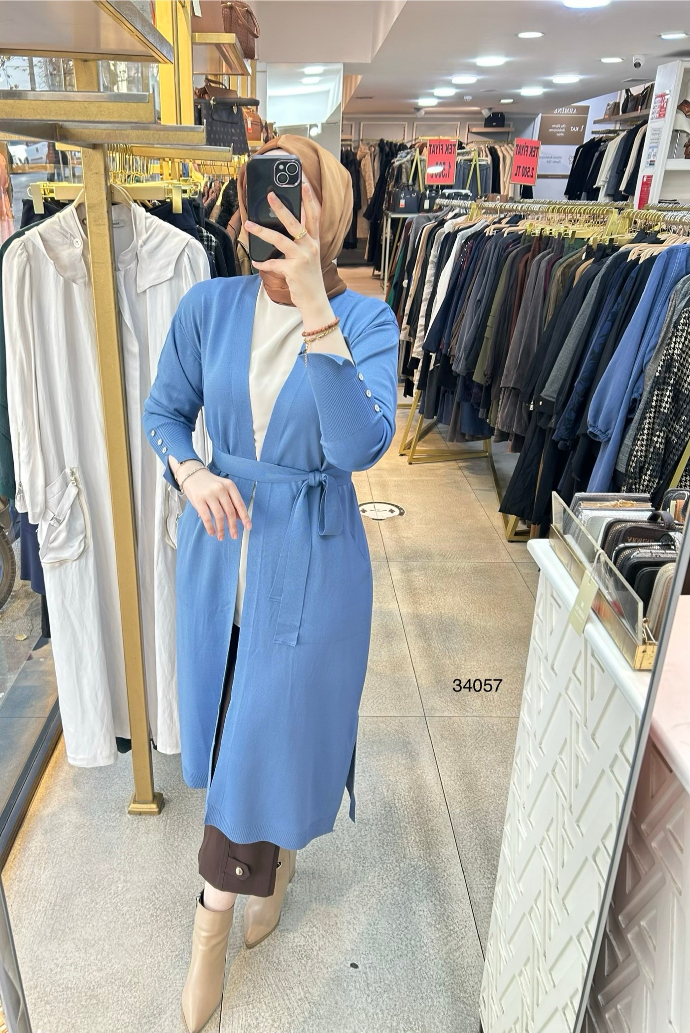 34057 Kol Kısmı Düğmeli Kemerli Hırka