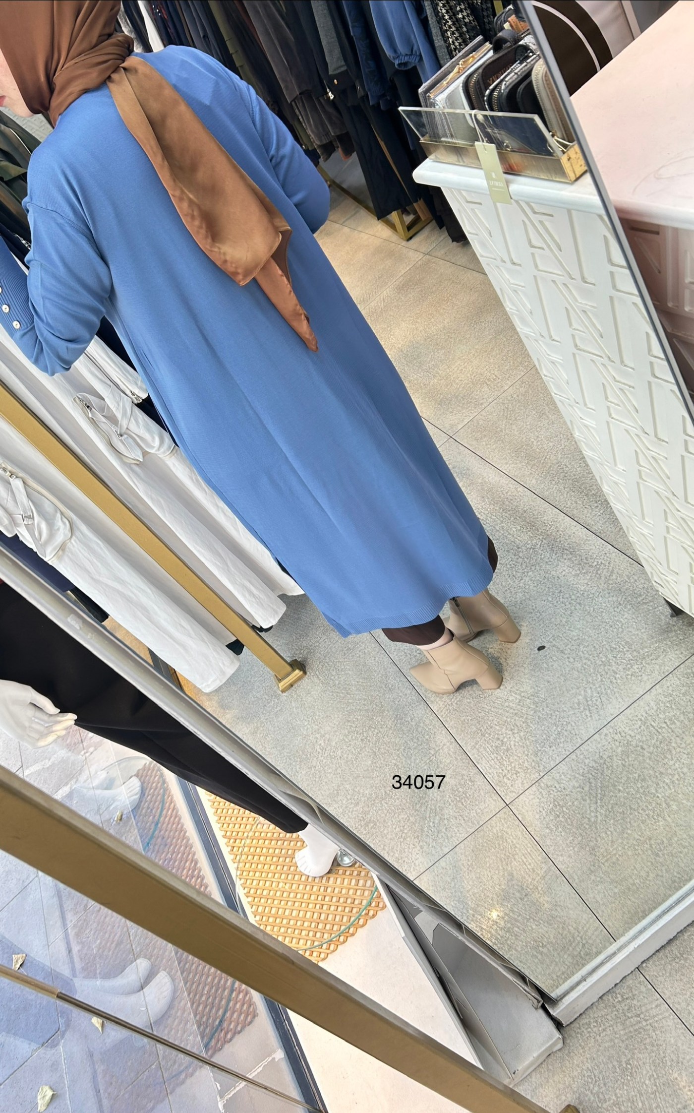 34057 Kol Kısmı Düğmeli Kemerli Hırka