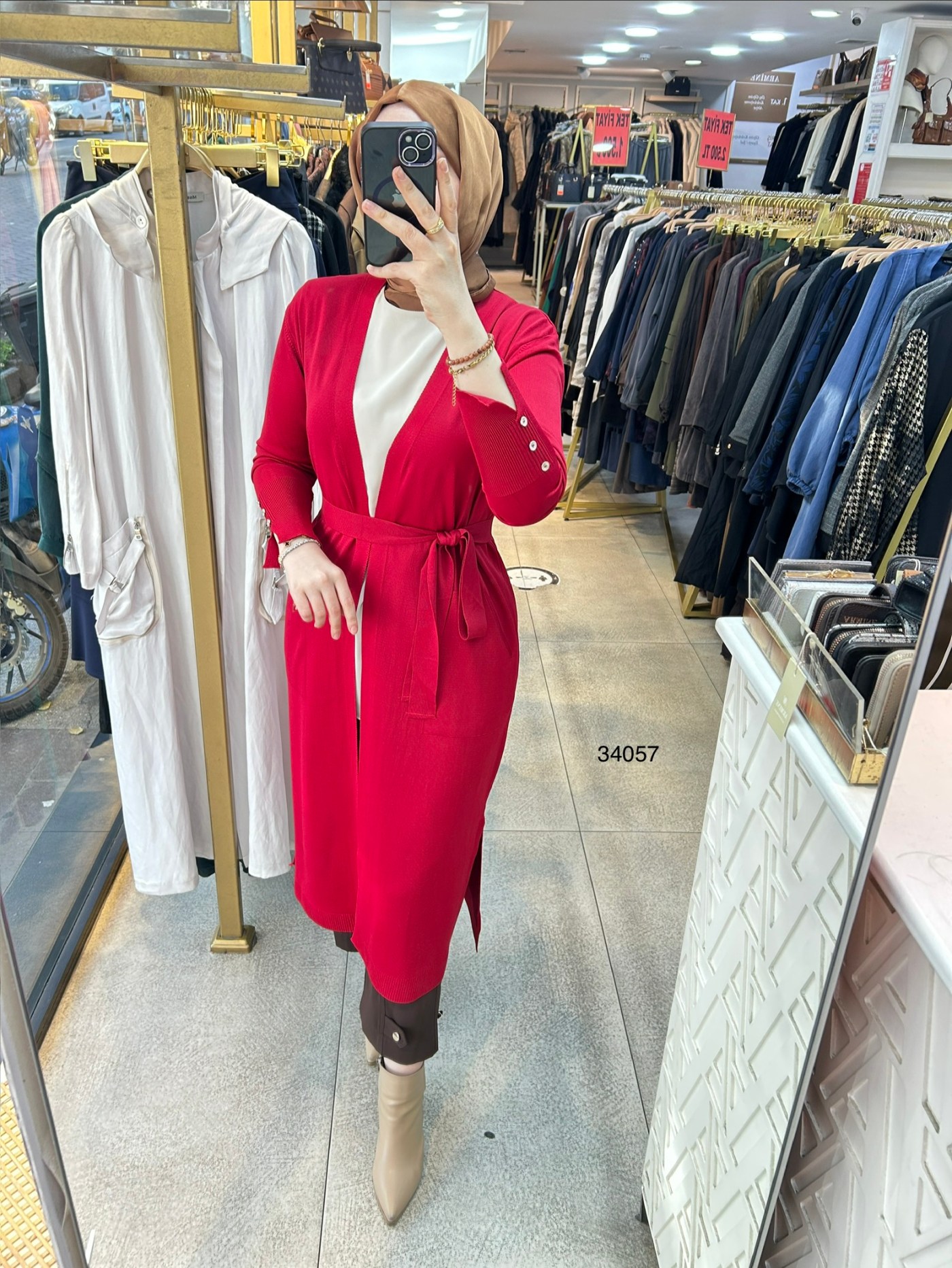 34057 Kol Kısmı Düğmeli Kemerli Hırka