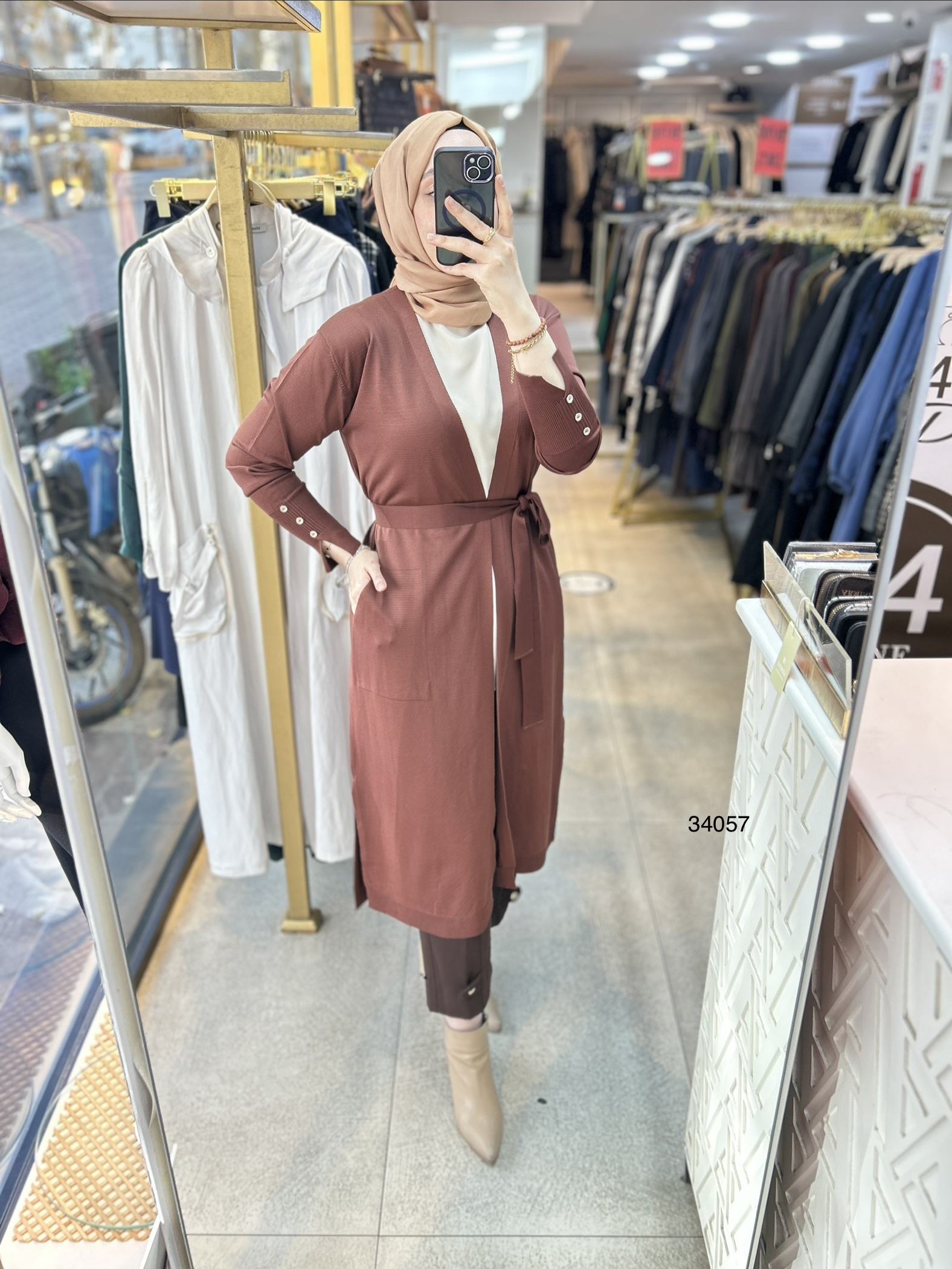 34057 Kol Kısmı Düğmeli Kemerli Hırka - Görsel 3