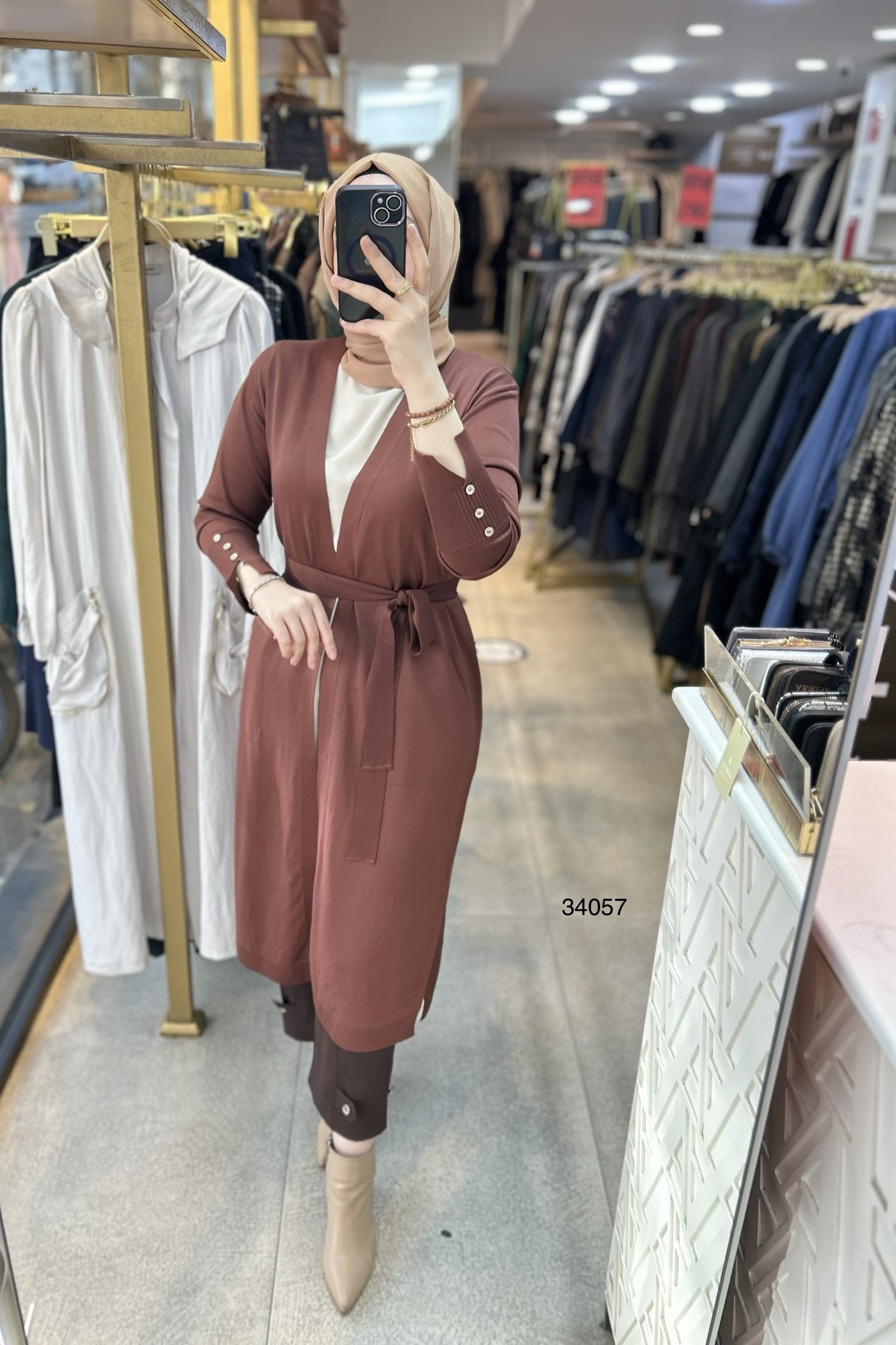 34057 Kol Kısmı Düğmeli Kemerli Hırka