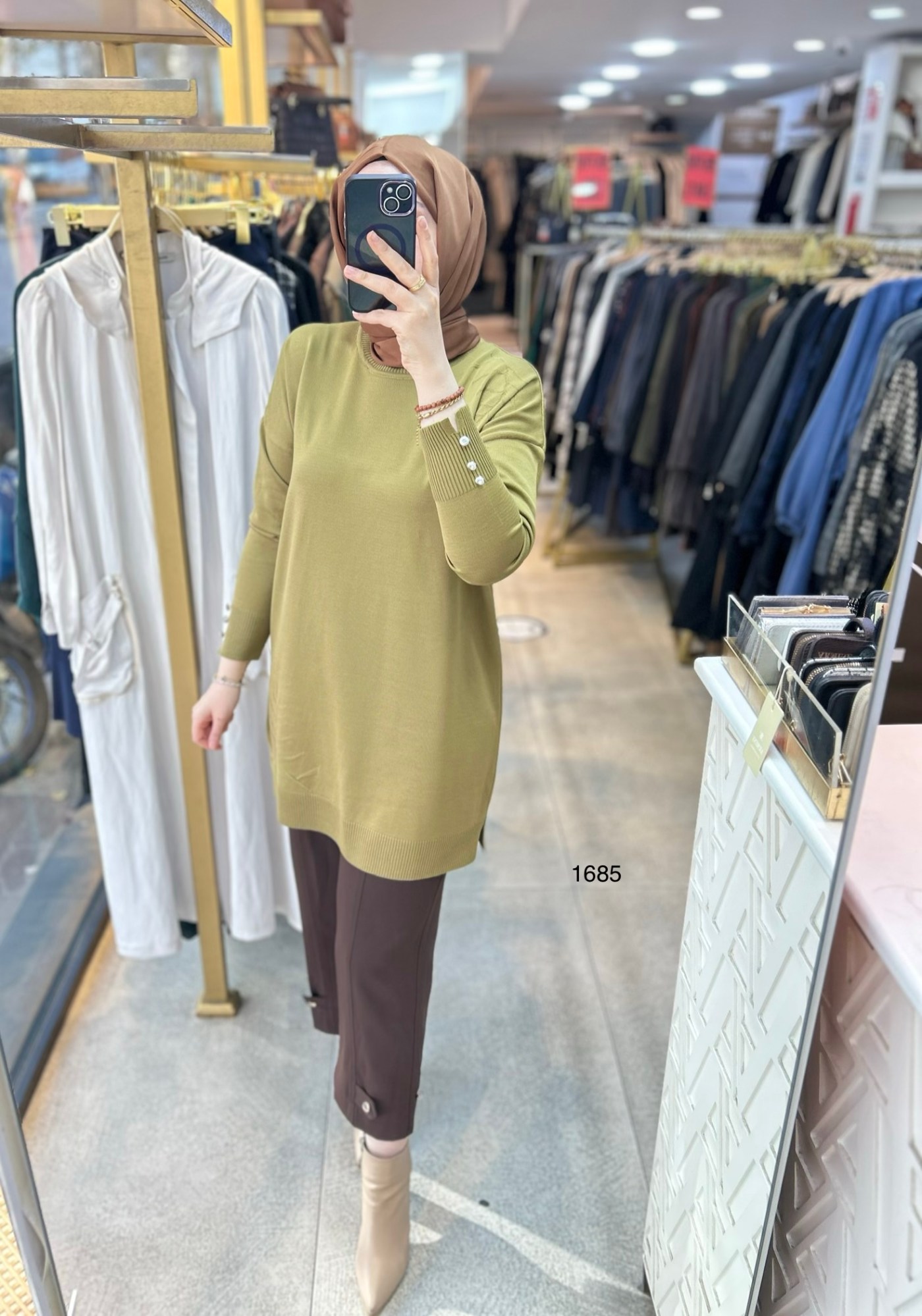 1685 Yaprak Desenli Merserize Triko