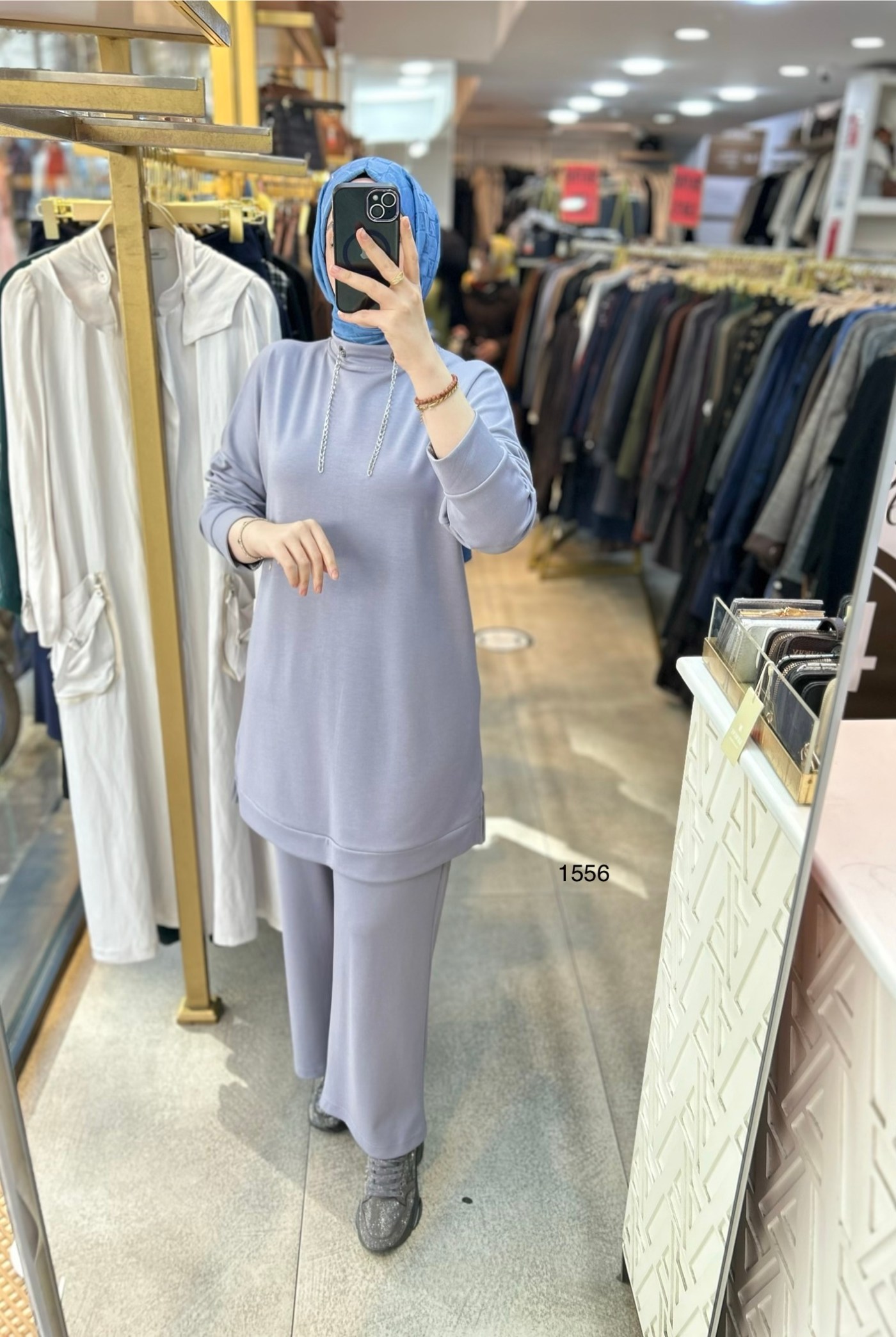 1556 Yüksek Yaka Zincir Detaylı Spor Takım