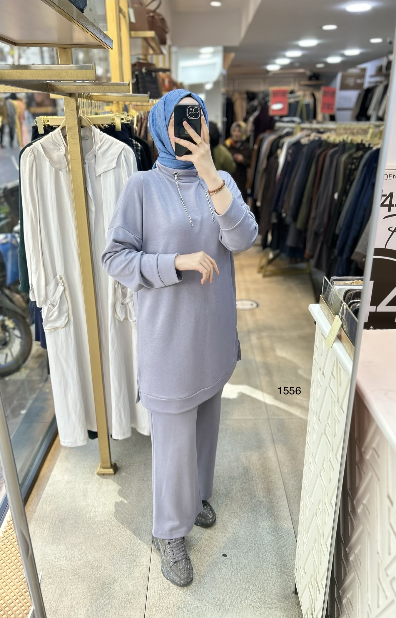 1556 Yüksek Yaka Zincir Detaylı Spor Takım