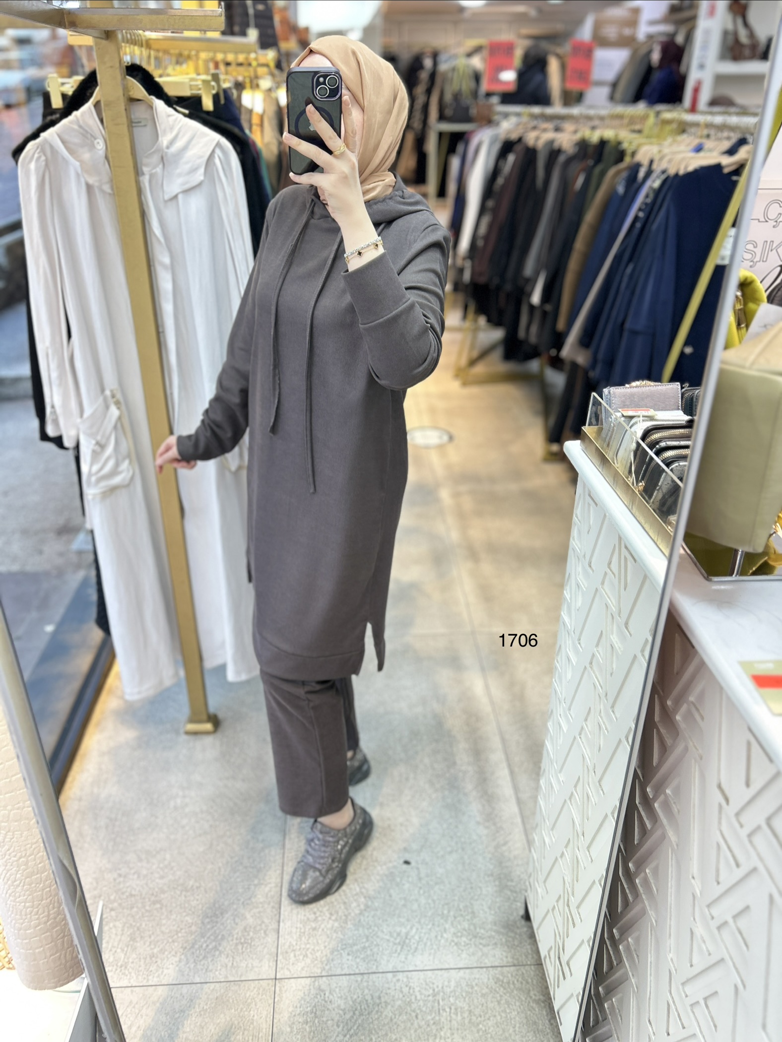 1706 Kapüşonlu Takım - Görsel 3