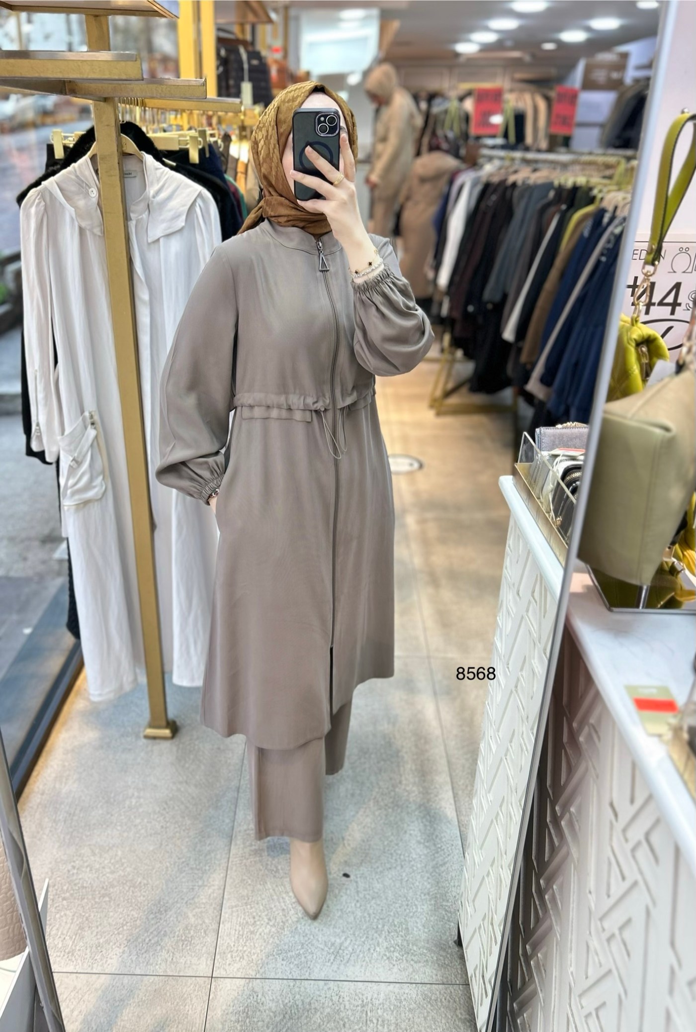 8568 Fermuarlı Takım