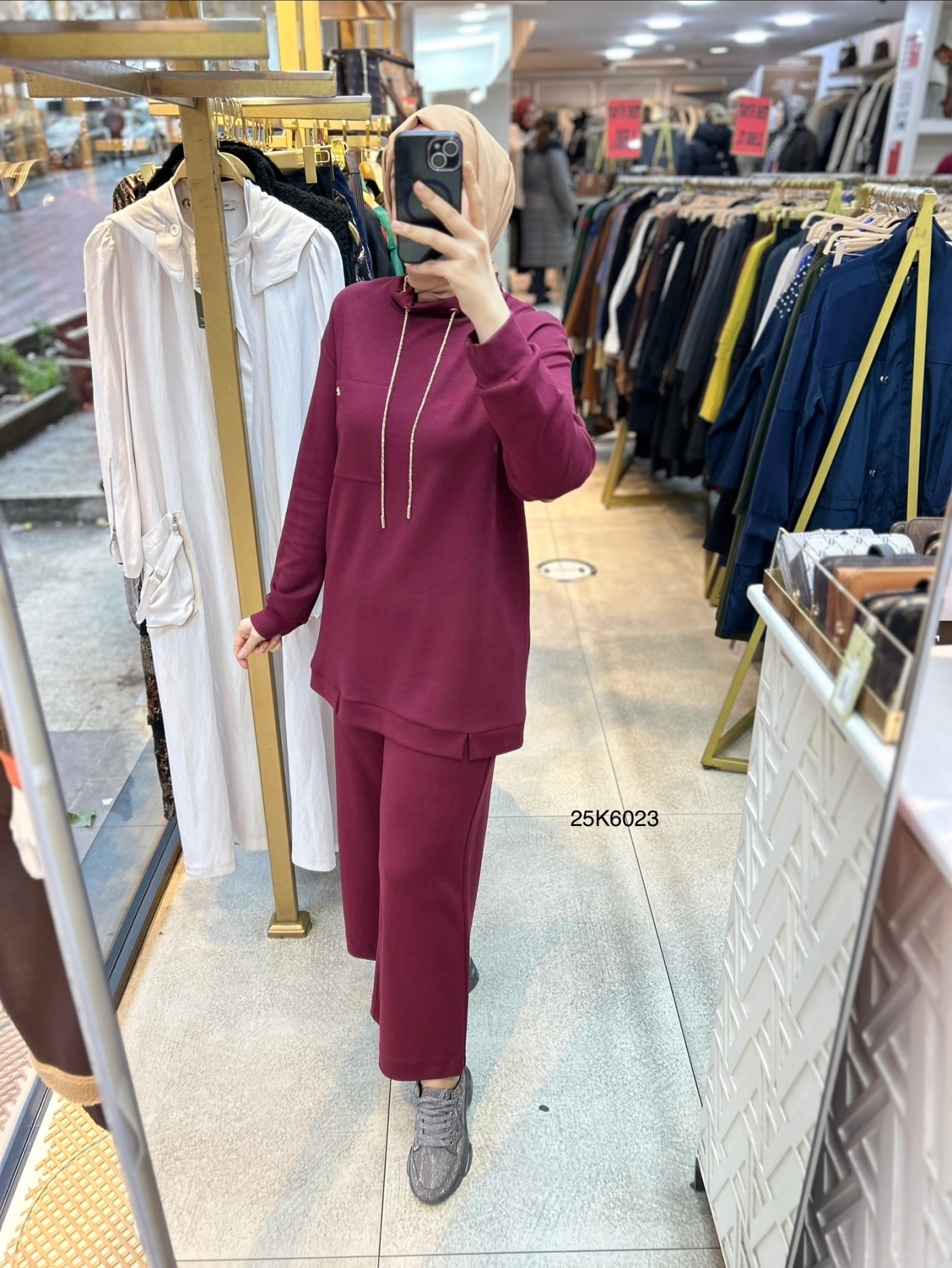 25K6023 Cep Detaylı Spor Takım