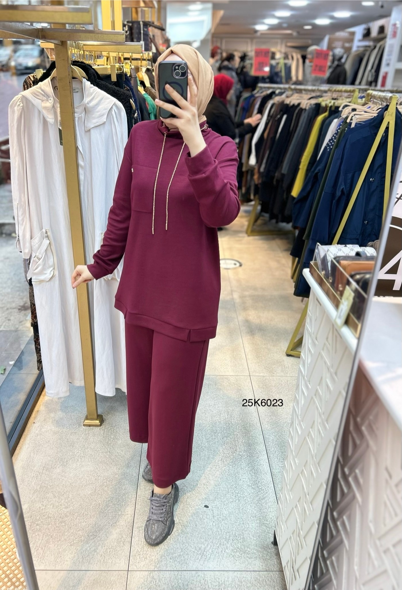 25K6023 Cep Detaylı Spor Takım