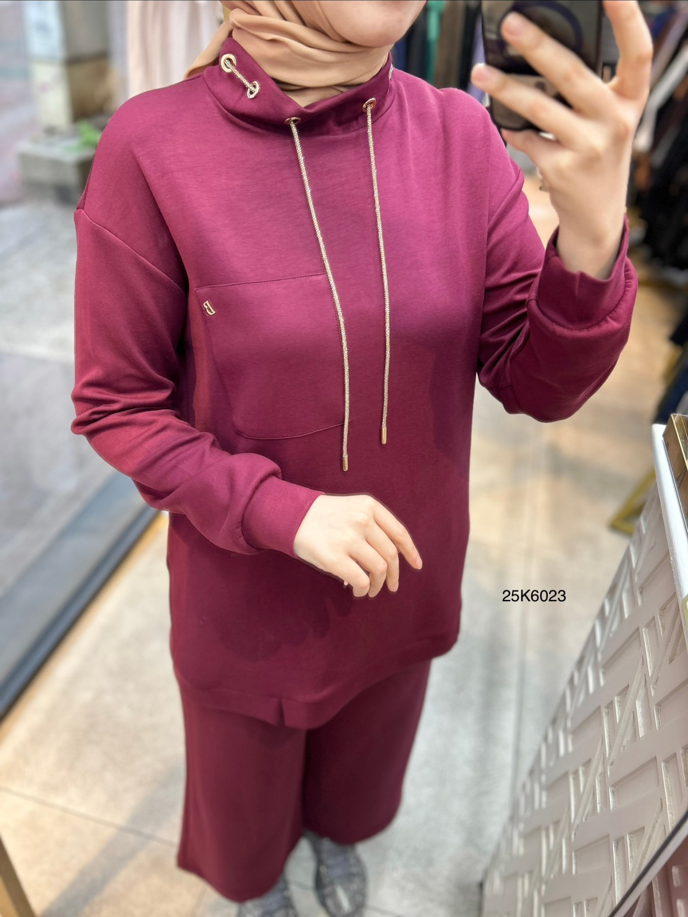 25K6023 Cep Detaylı Spor Takım