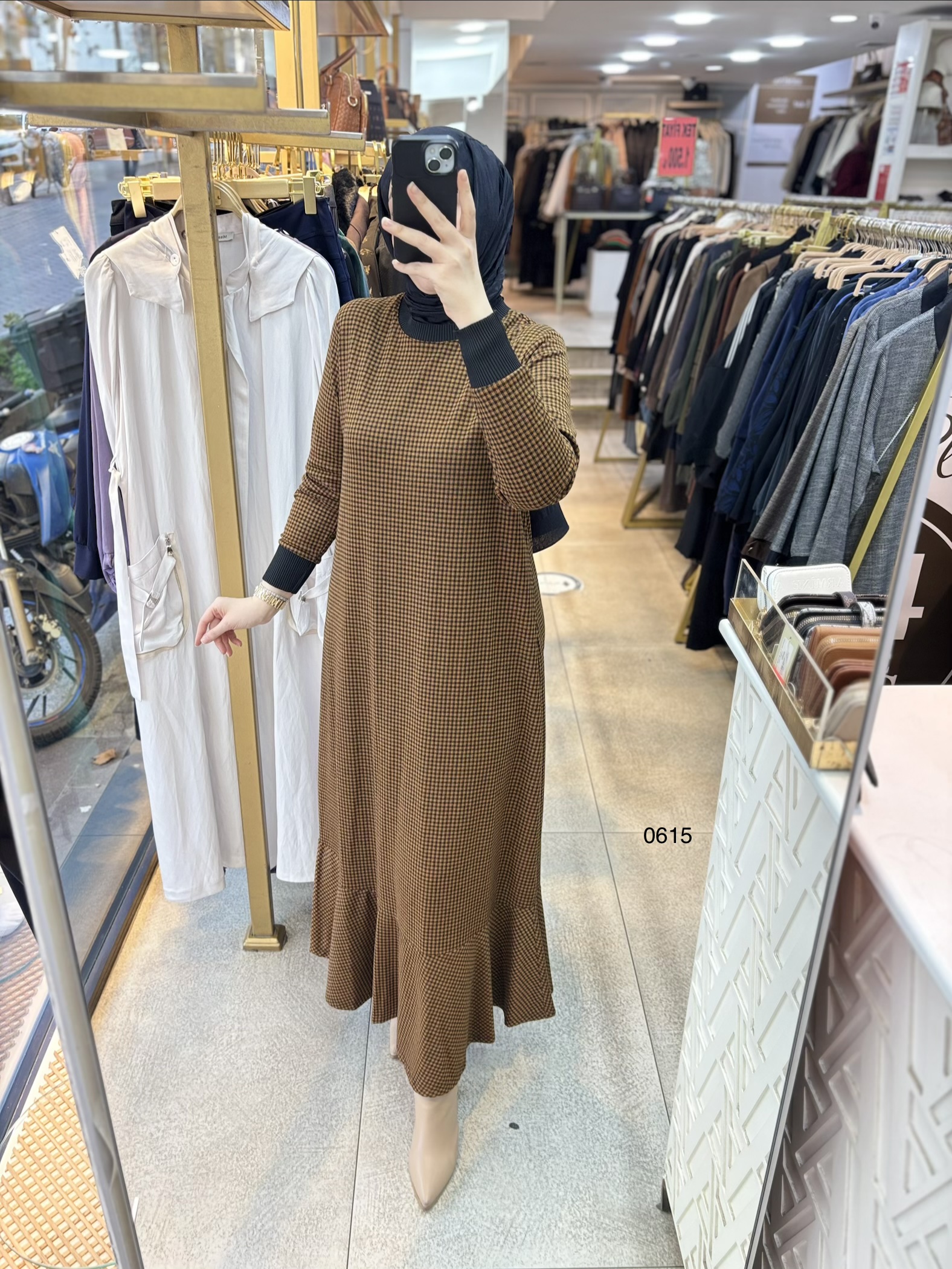 0615 Ekose Desenli Elbise - Görsel 8