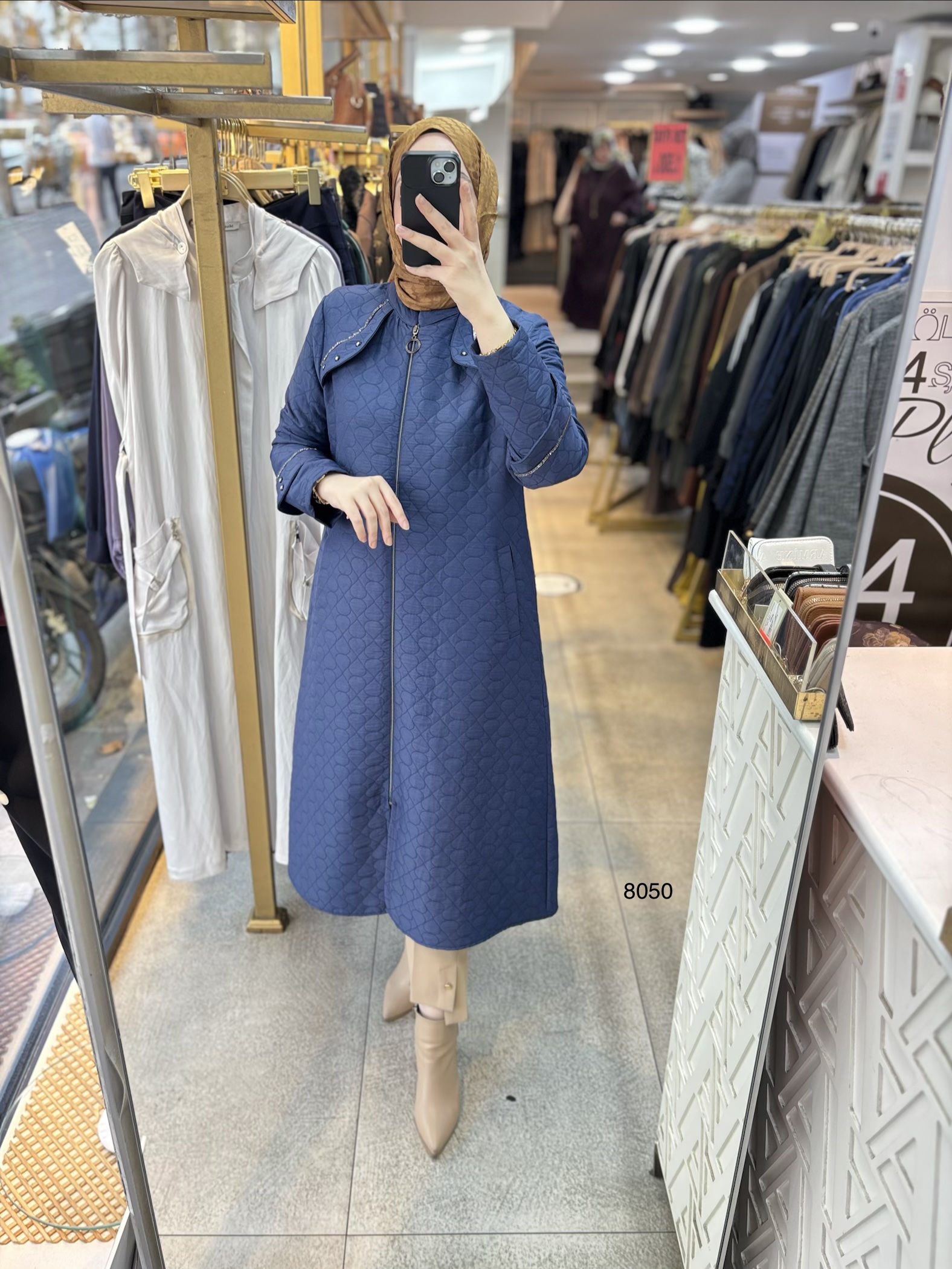 8050 Omuz Ve Taş Detaylı Kapitone - Görsel 13