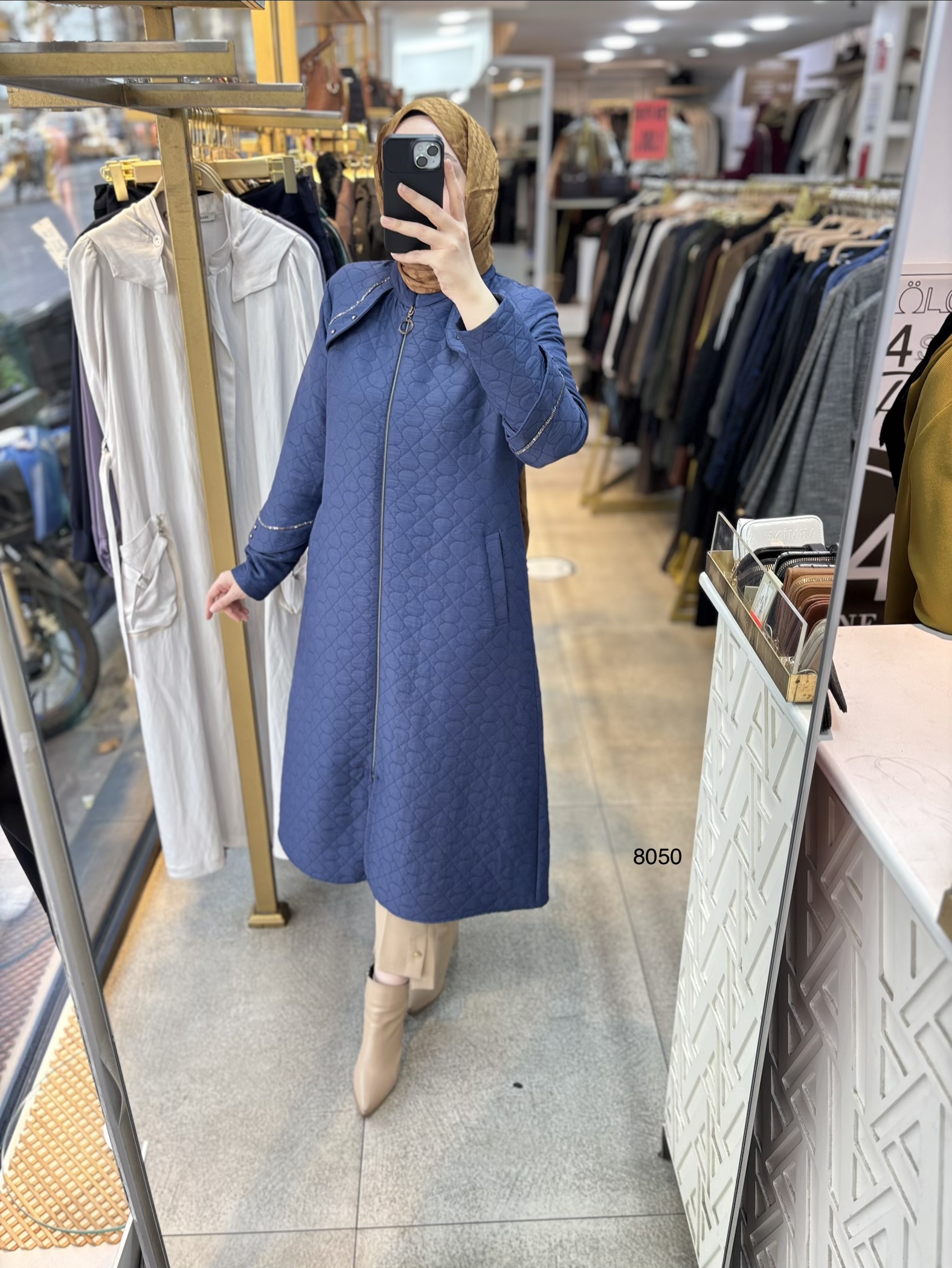 8050 Omuz Ve Taş Detaylı Kapitone - Görsel 6