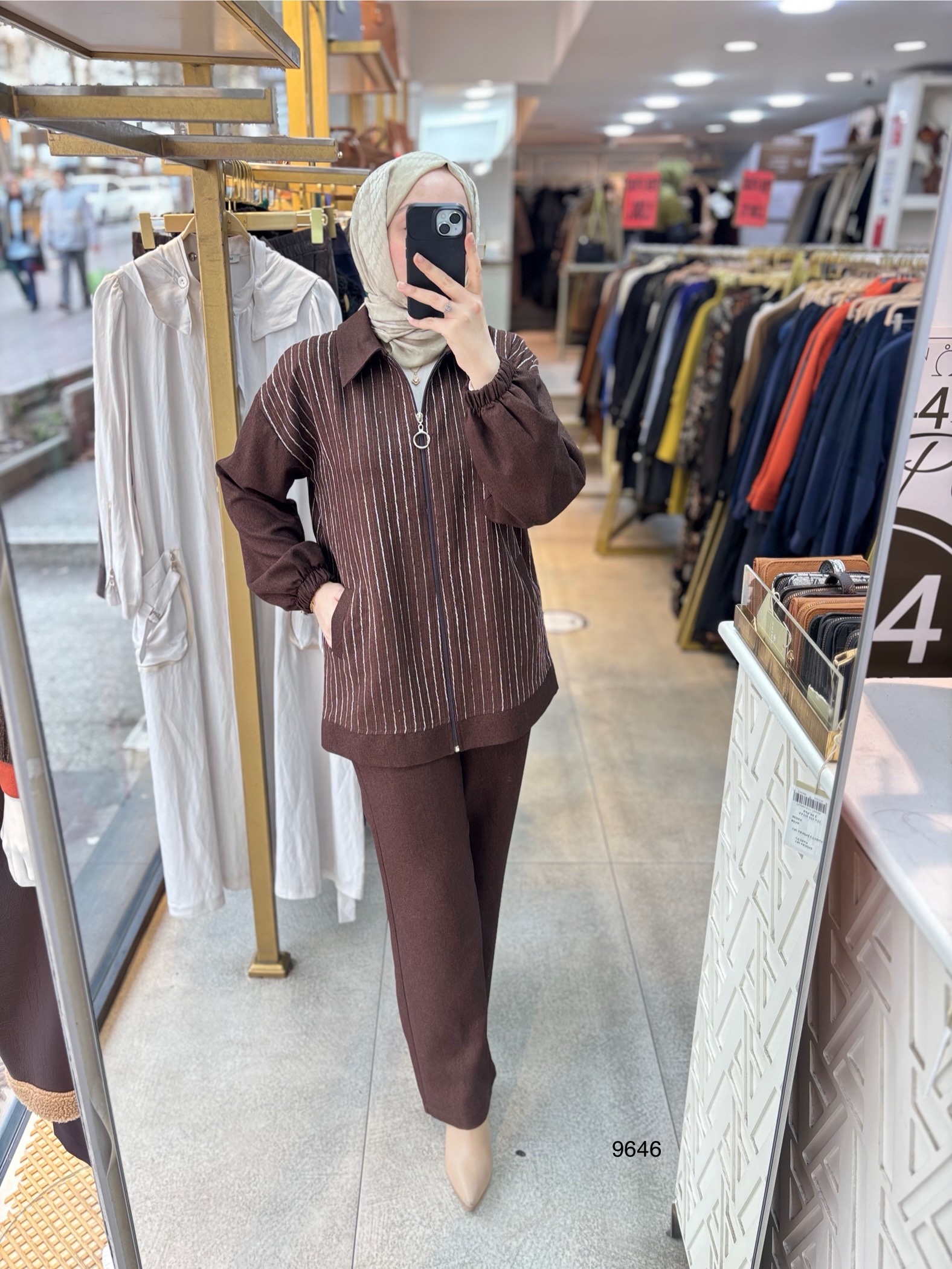 9646 Çizgili Takım - Görsel 1