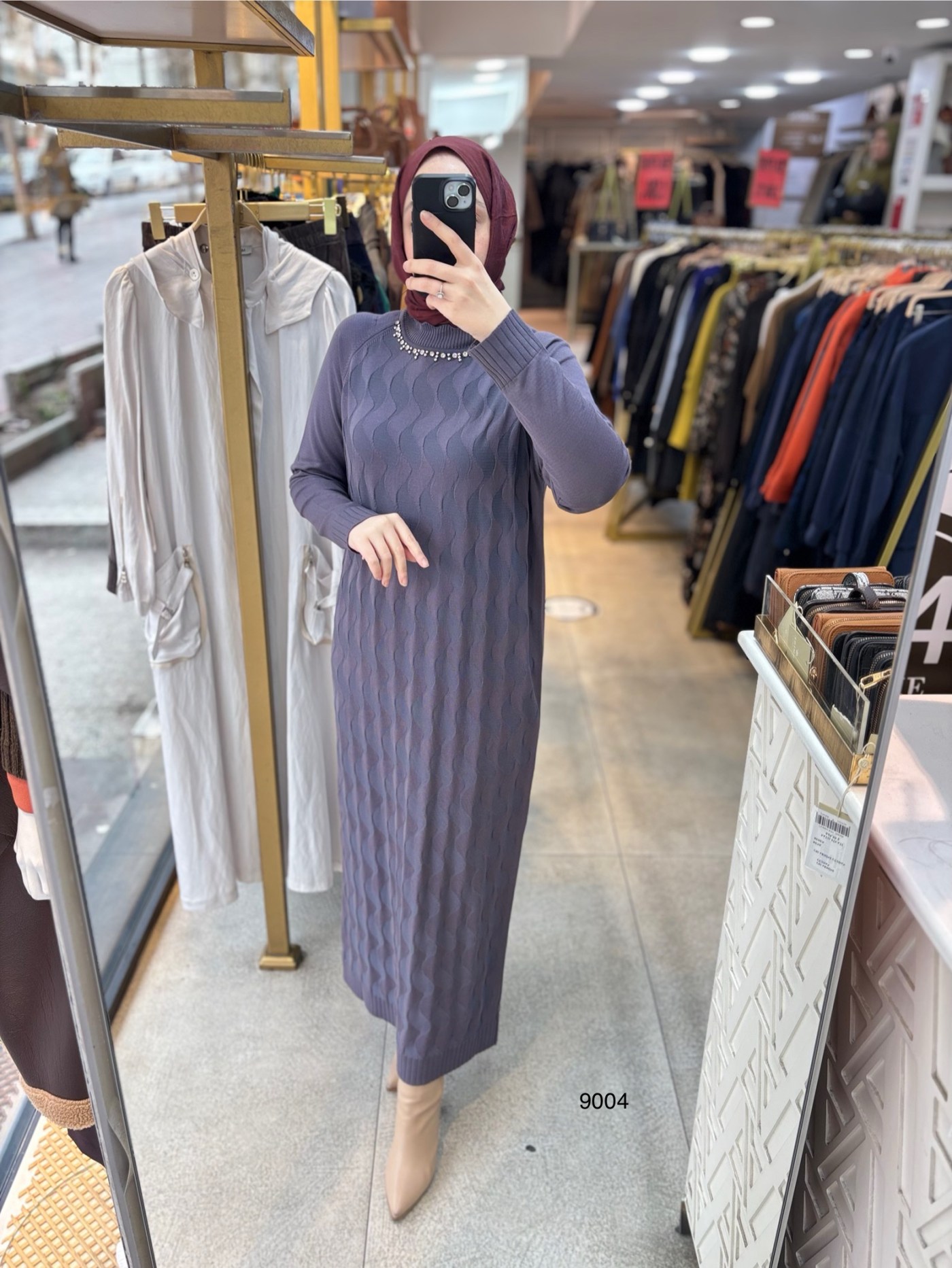 9004 Yakası Taşlı Merserize Elbise