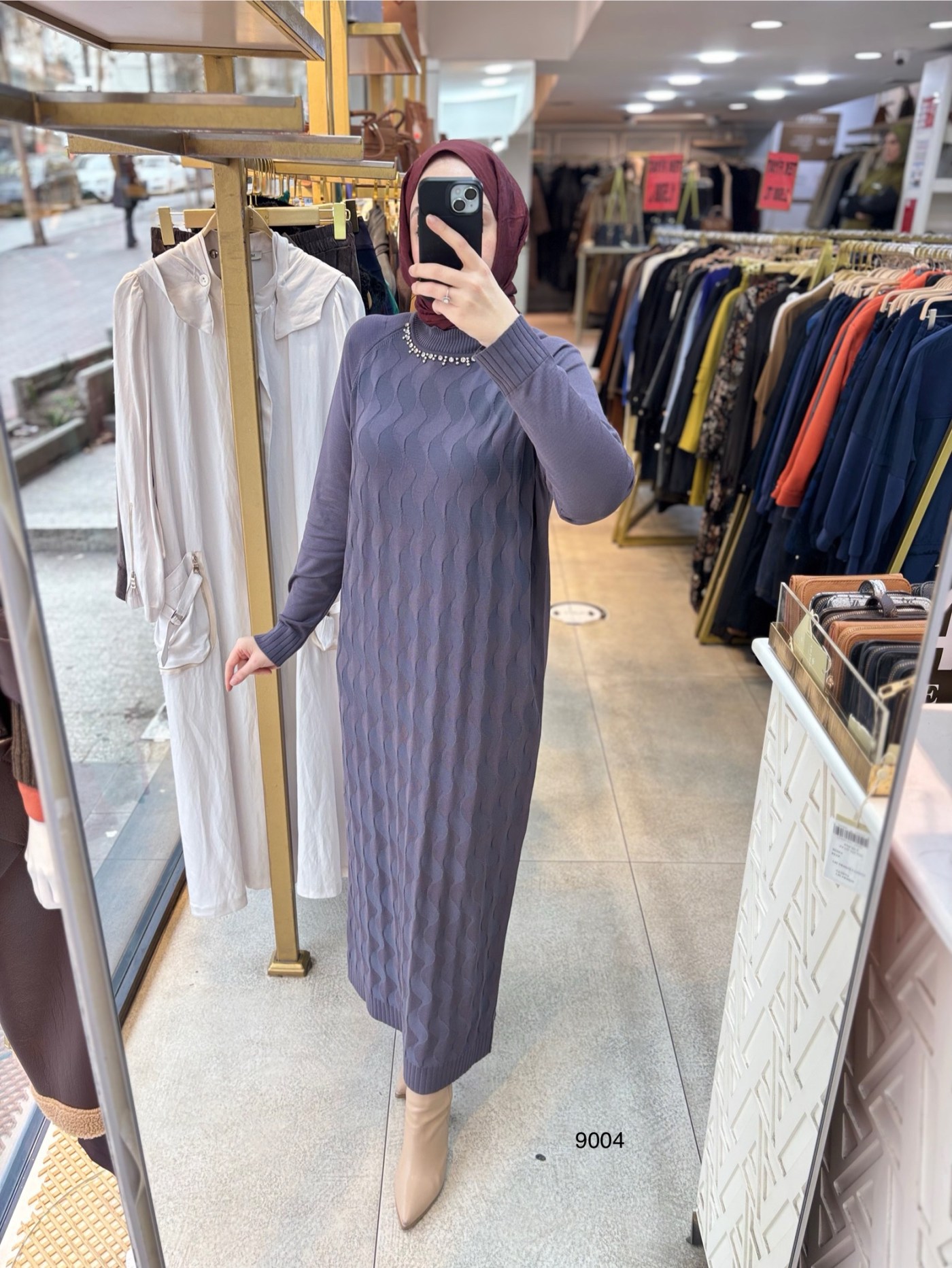 9004 Yakası Taşlı Merserize Elbise