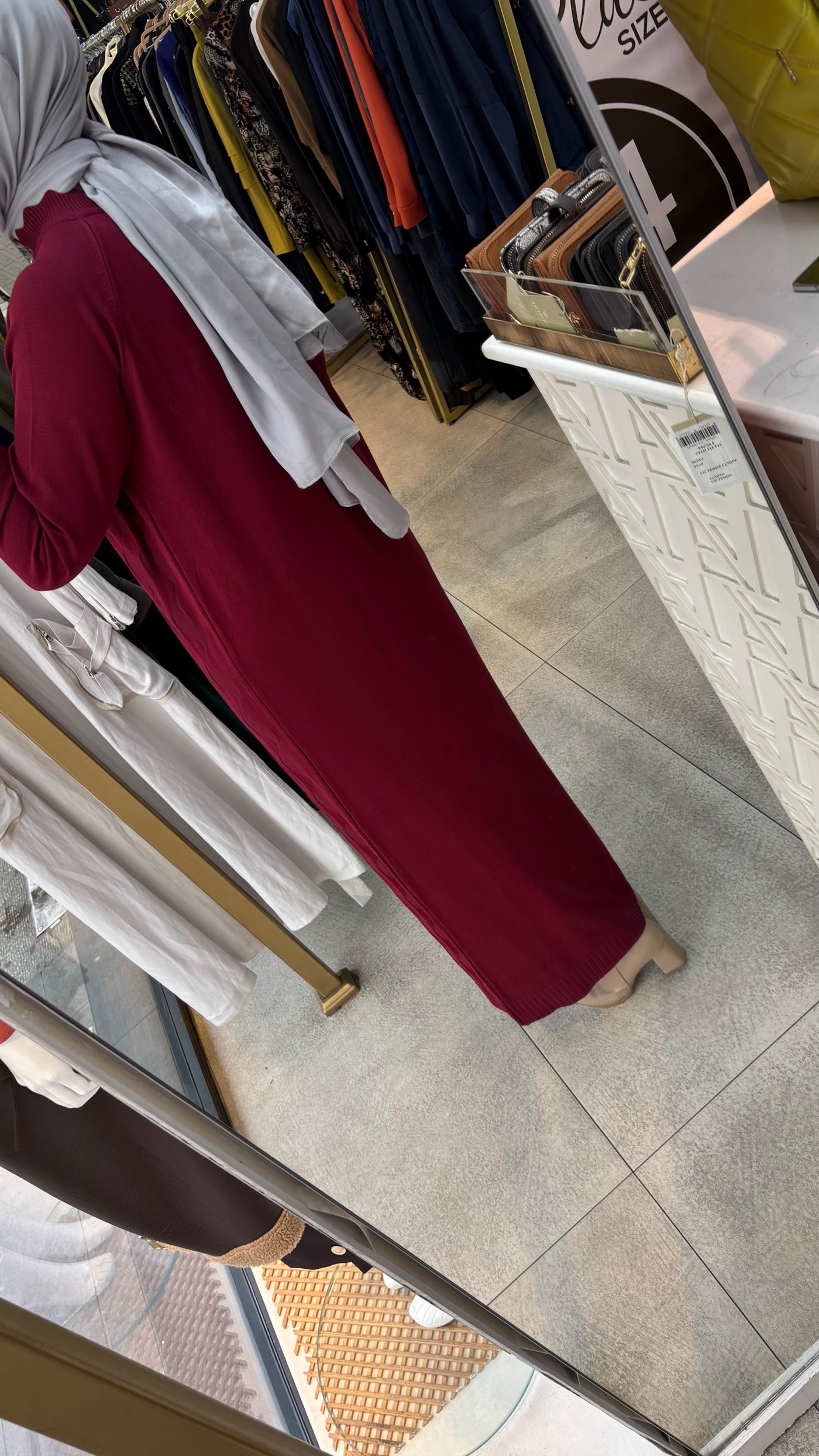 9004 Yakası Taşlı Merserize Elbise