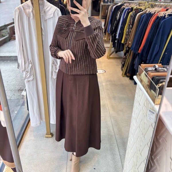 9626 Yaka Gül Detaylı Etekli Takım - Görsel 10