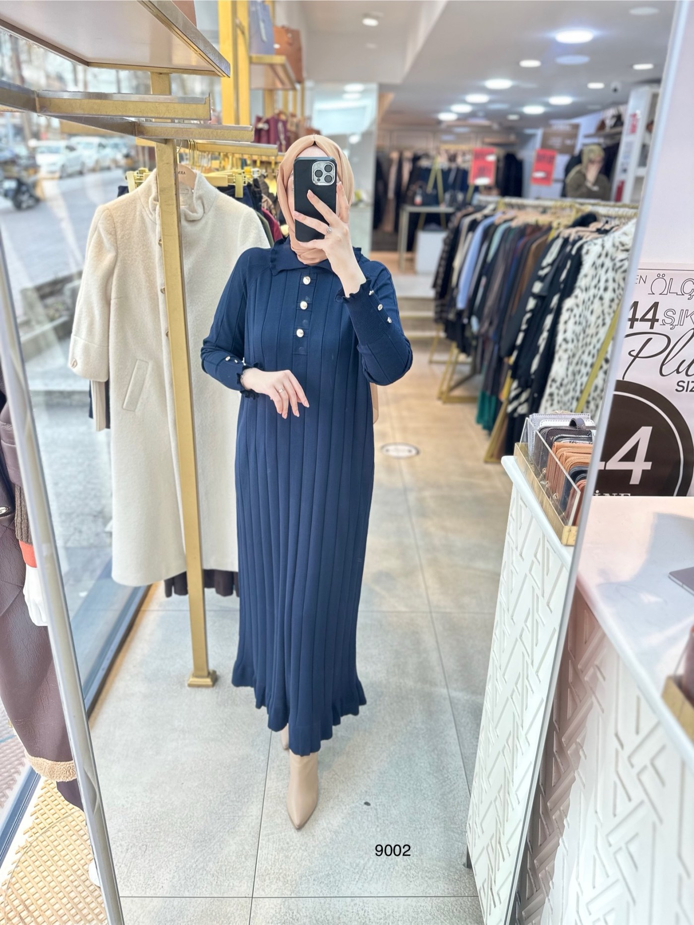 9002 Düğme Yakalı Düğme Detaylı Merserize Elbise