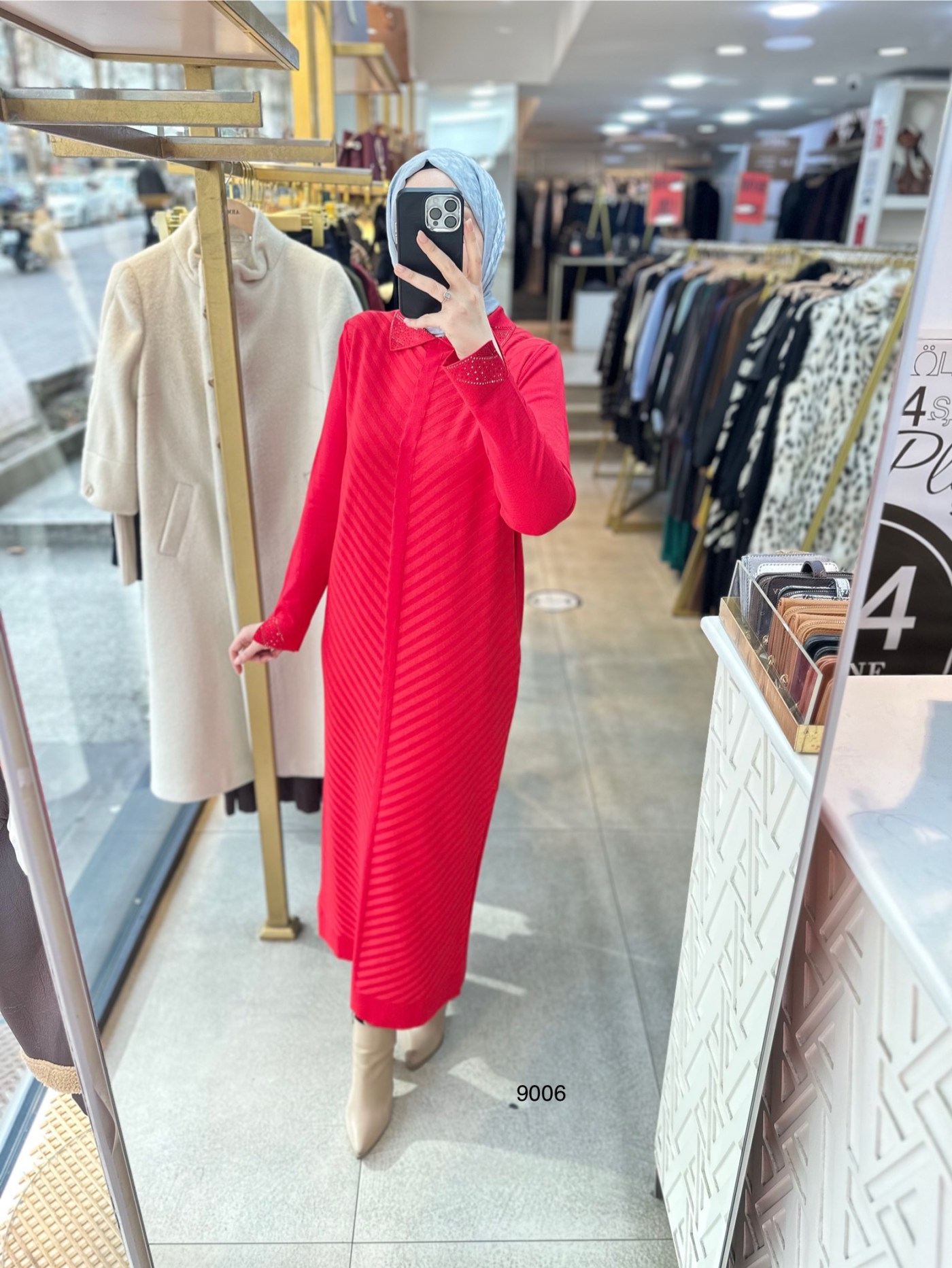 9006 Yakası Taşlı Merserize Elbise