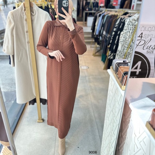 9006 Yakası Taşlı Merserize Elbise - Görsel 1