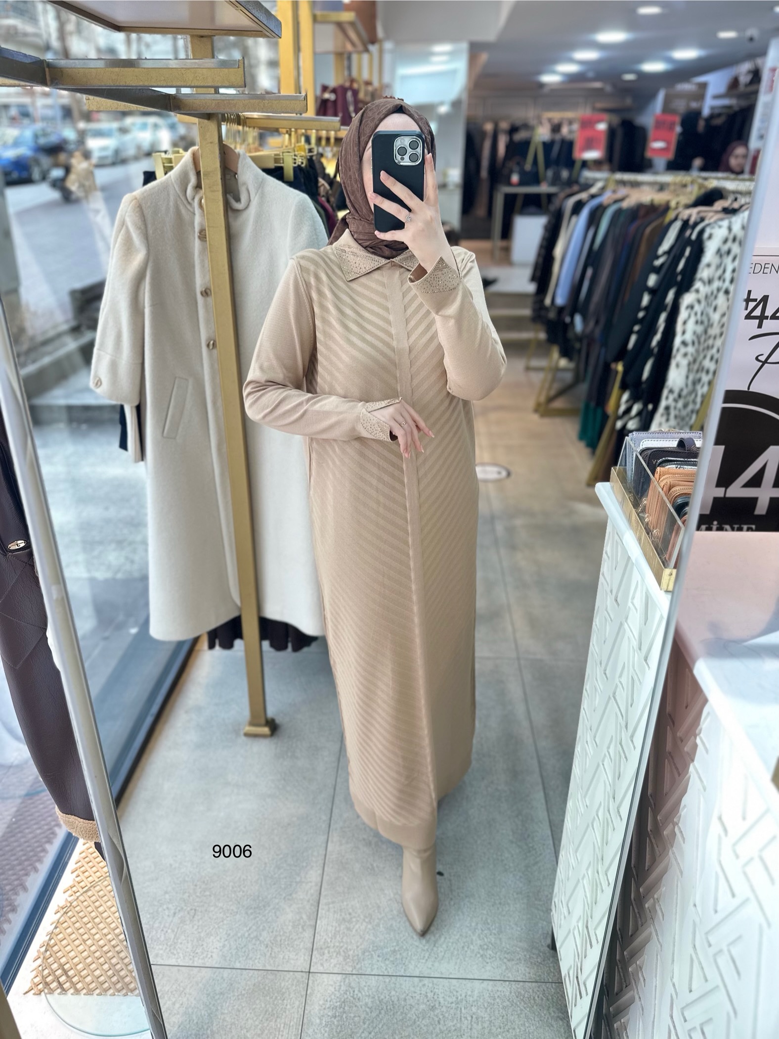 9006 Yakası Taşlı Merserize Elbise - Görsel 6