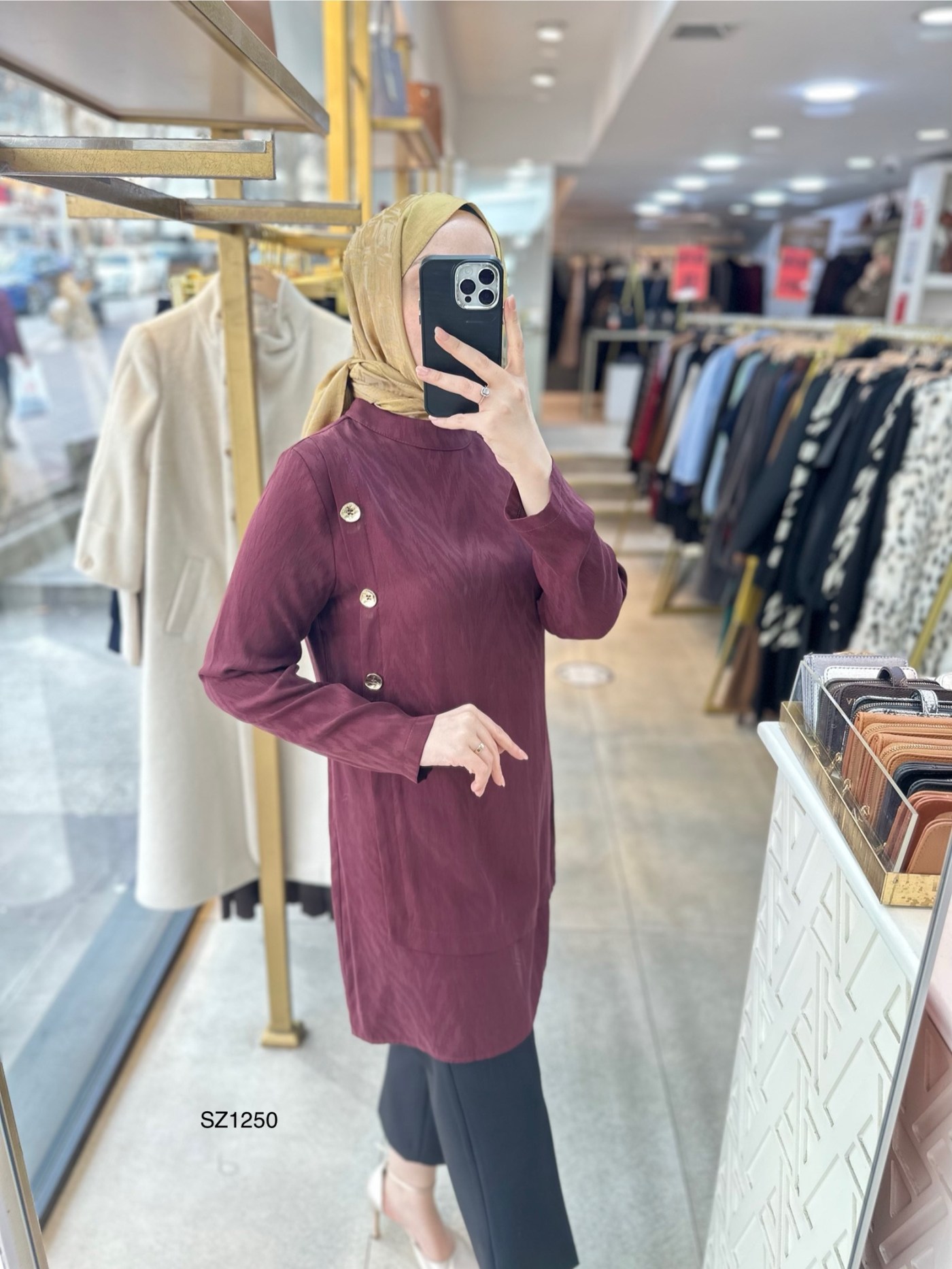 SZ1250 Selma Zaferoğlu Yandan Düğme Detaylı İpek Kupra Tunik