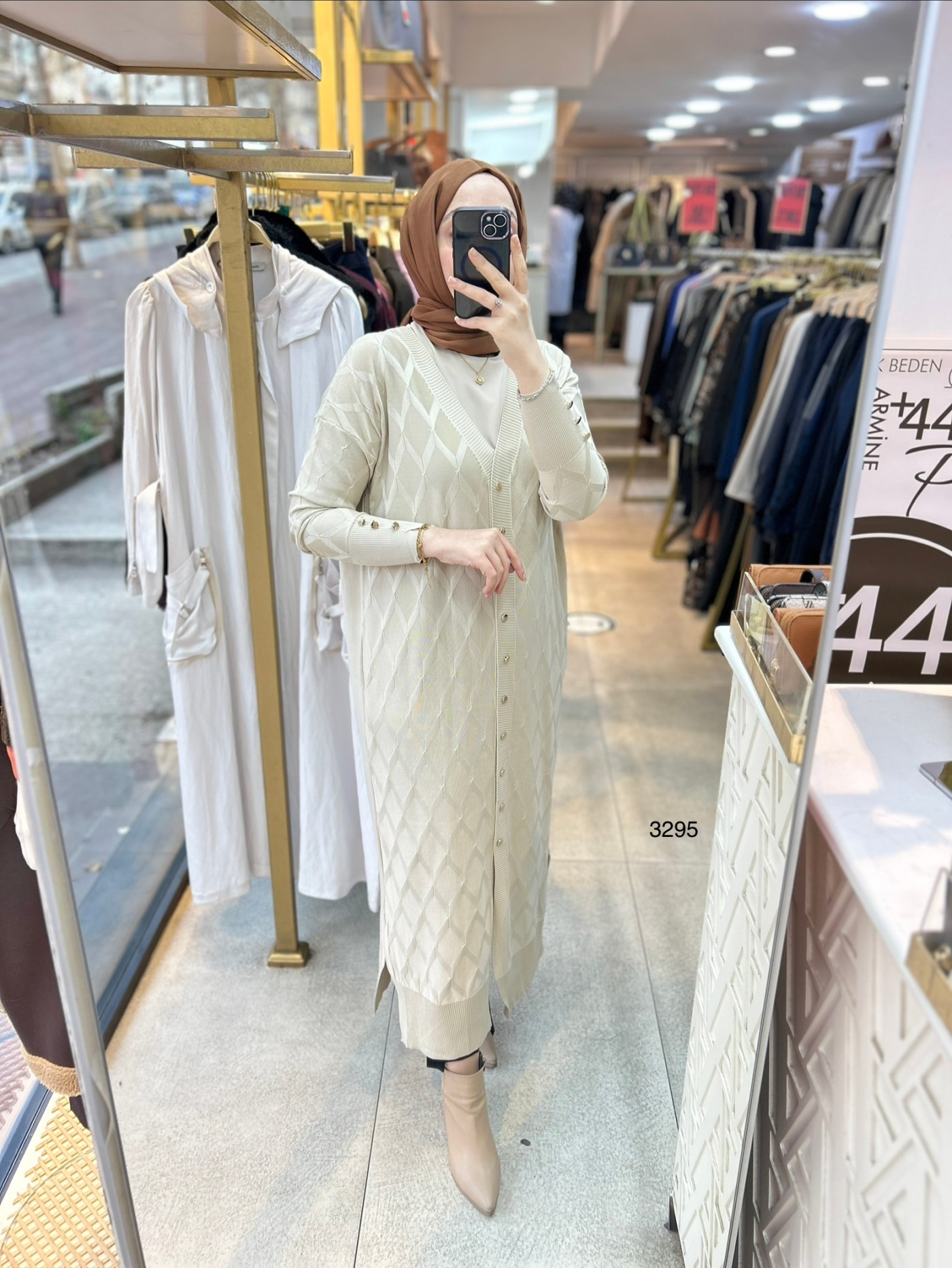 3295 Baklava Desenli Uzun Hırka