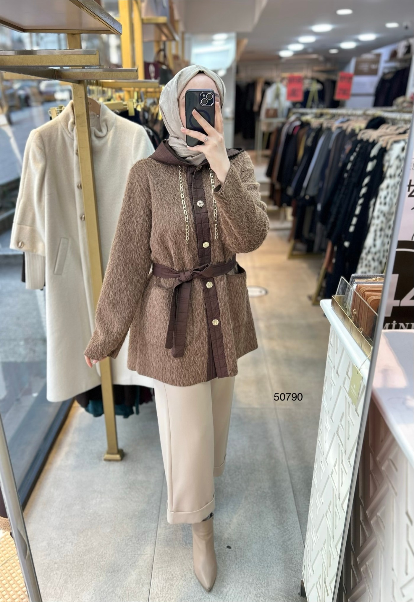 50790 Angora Kumaş Kemerli Kap