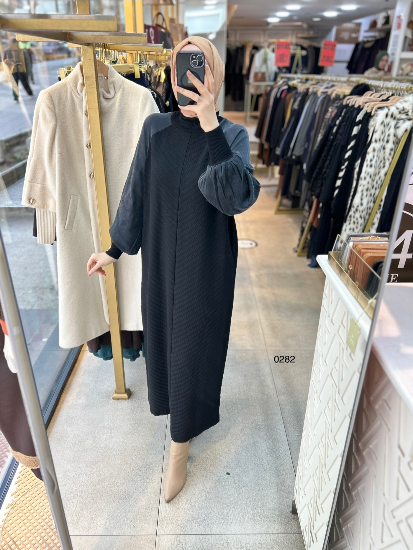 0282 Ribana Deytaylı Kolları Kupra Kumaş Merserize Elbise