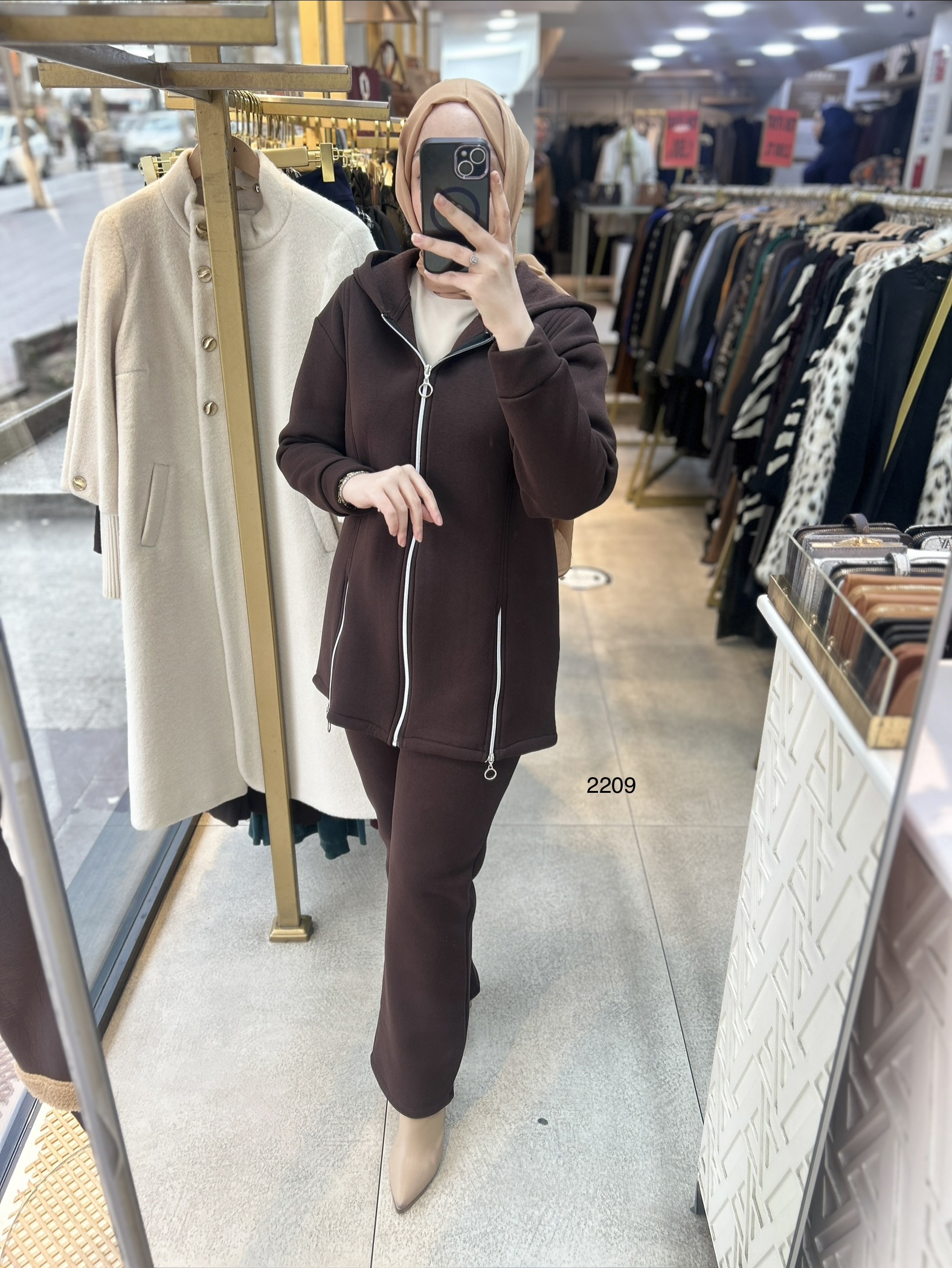 2209 Fermuar Detaylı Kışlık Kapüşonlu Takım - Görsel 4