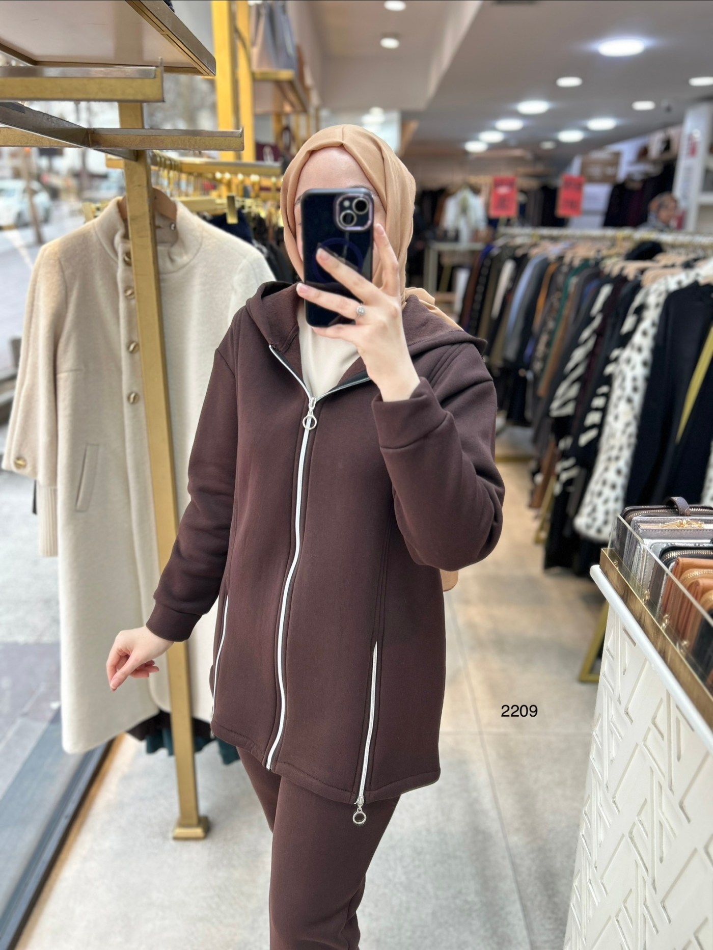 2209 Fermuar Detaylı Kışlık Kapüşonlu Takım