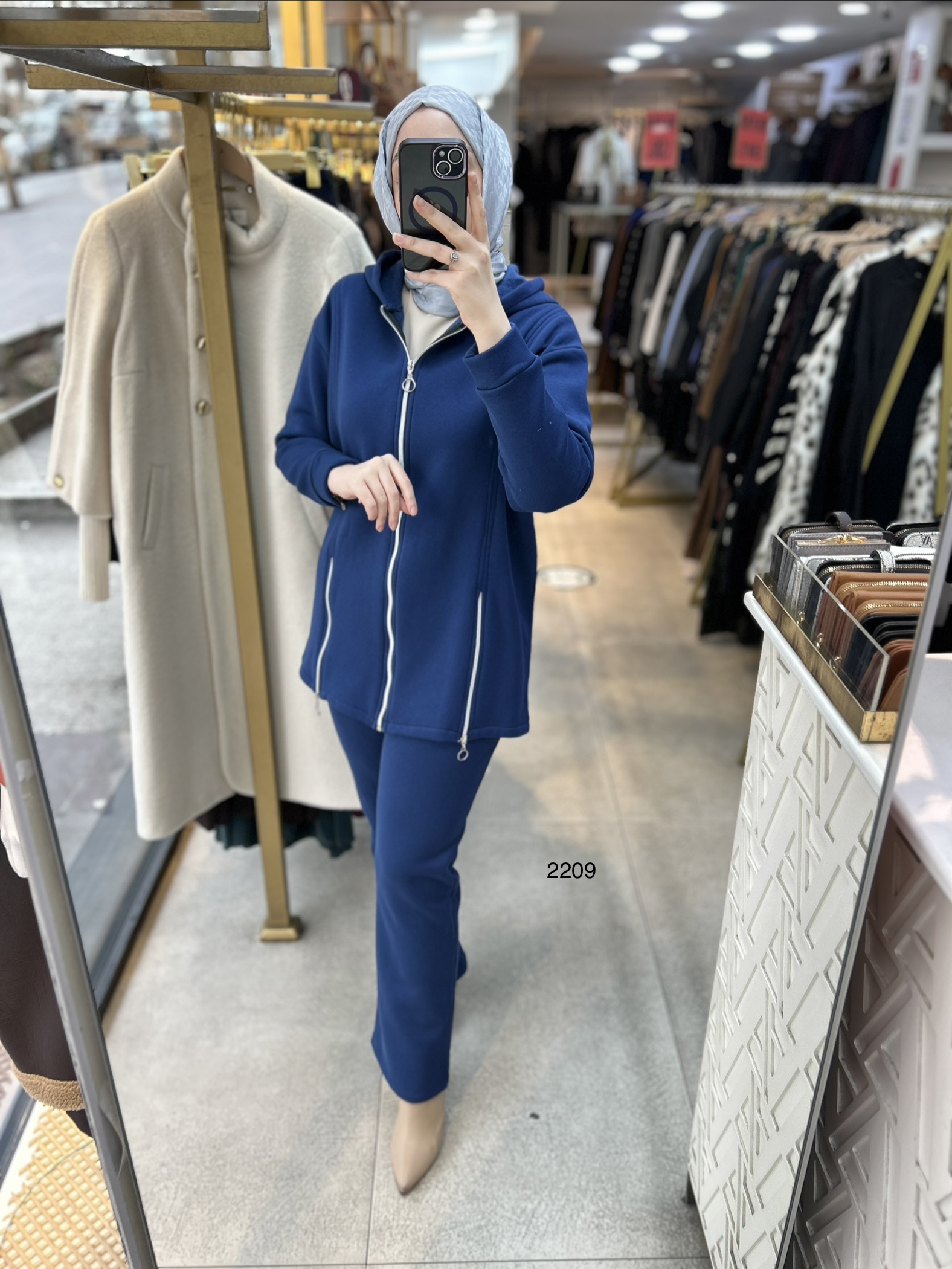 2209 Fermuar Detaylı Kışlık Kapüşonlu Takım - Görsel 9