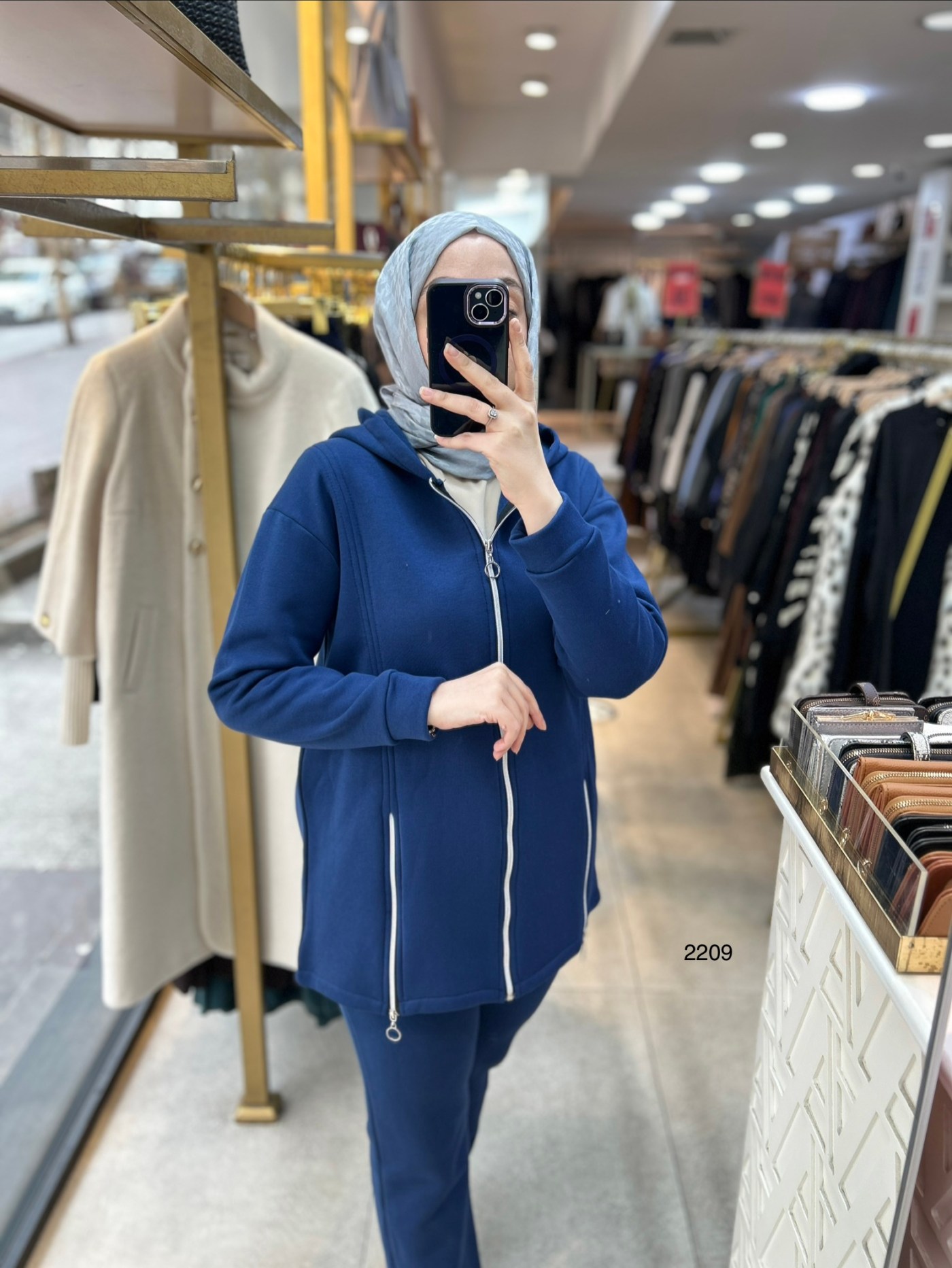 2209 Fermuar Detaylı Kışlık Kapüşonlu Takım