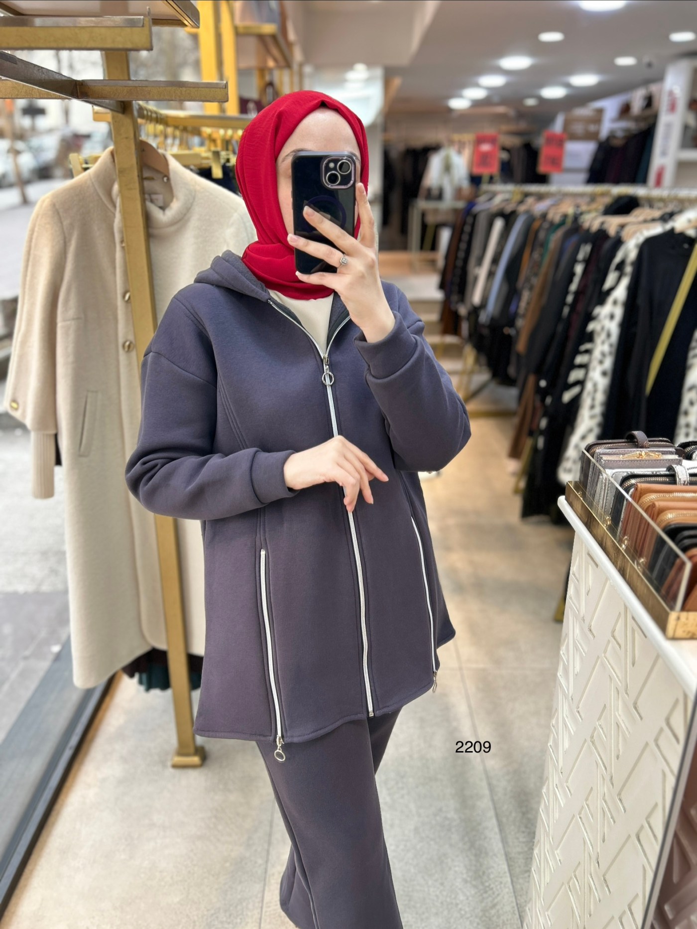 2209 Fermuar Detaylı Kışlık Kapüşonlu Takım