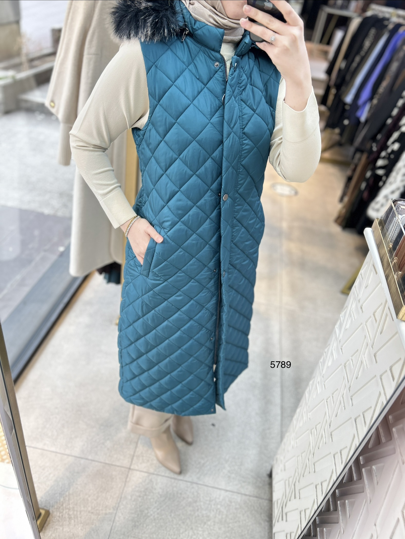 5789 Kapitone Yelek - Görsel 4