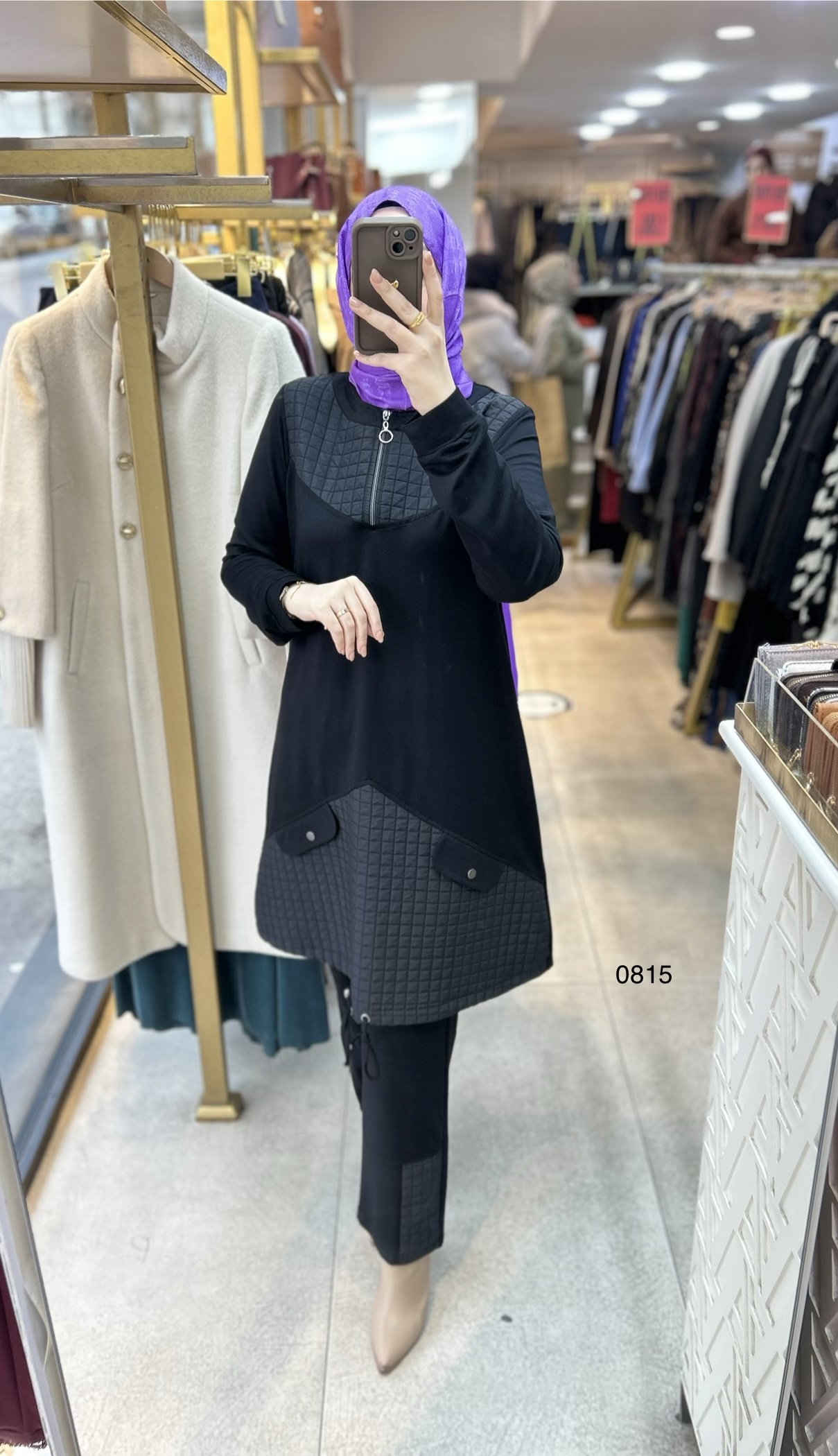 0815 Kapitone Detaylı Takım