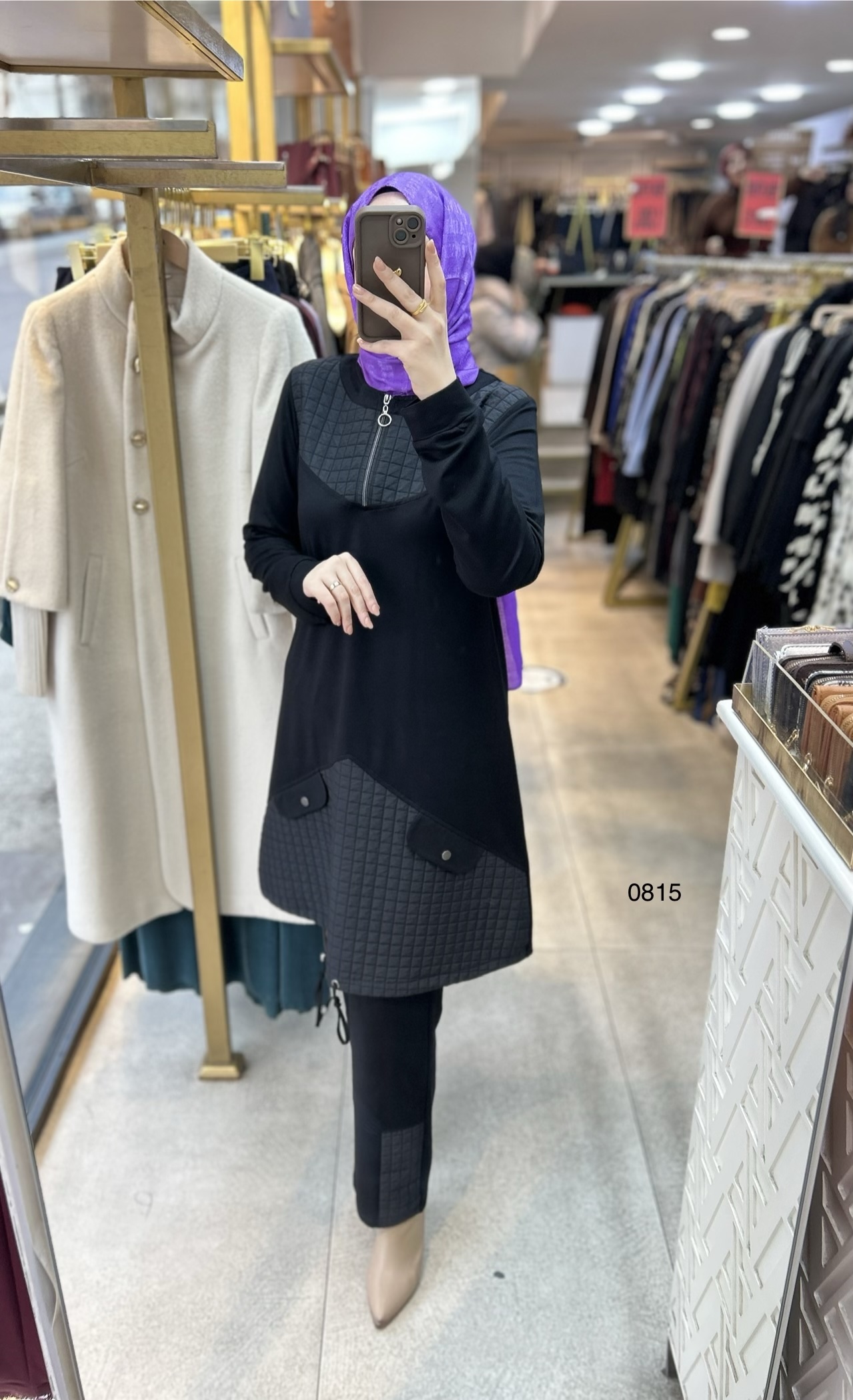 0815 Kapitone Detaylı Takım