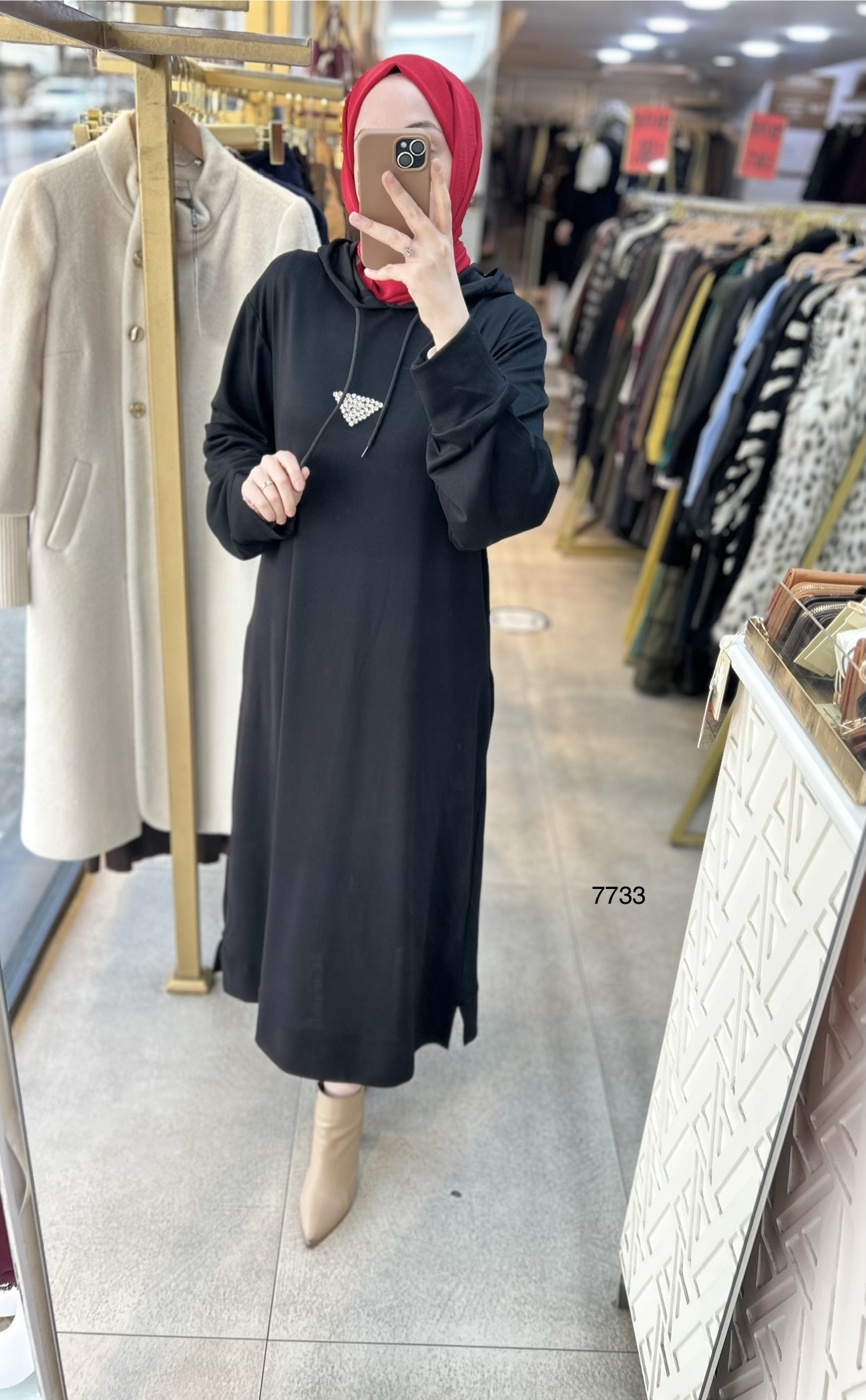 7733 Kapüşonlu Elbise