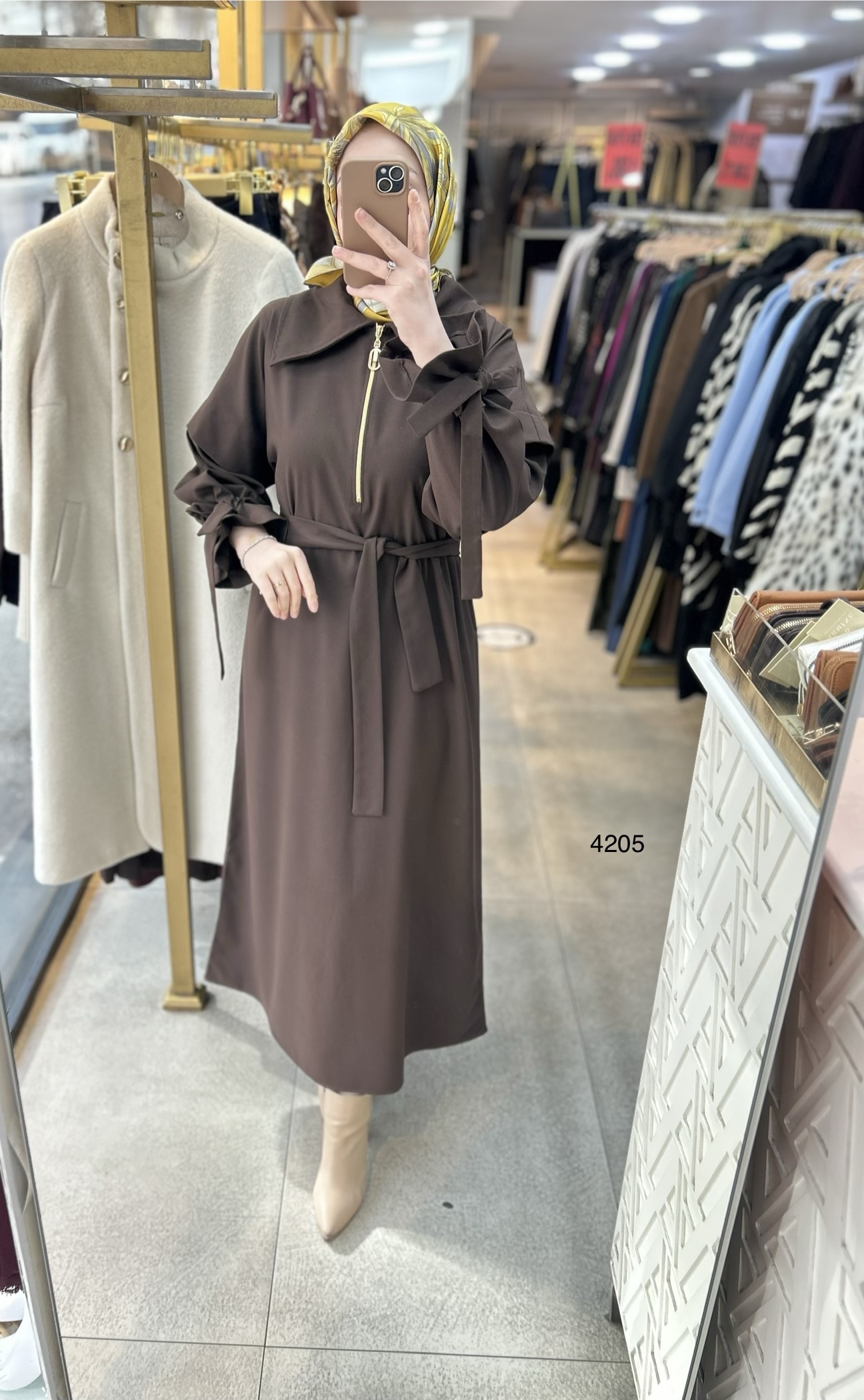 4205 Gömlek Yaka Kemerli Elbise