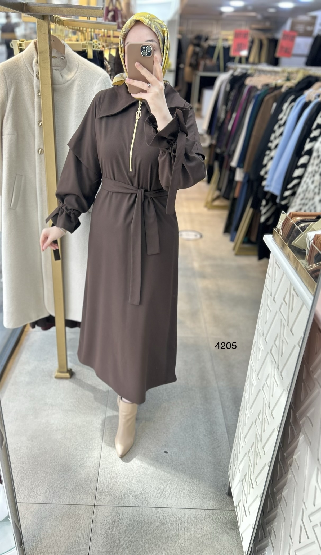 4205 Gömlek Yaka Kemerli Elbise