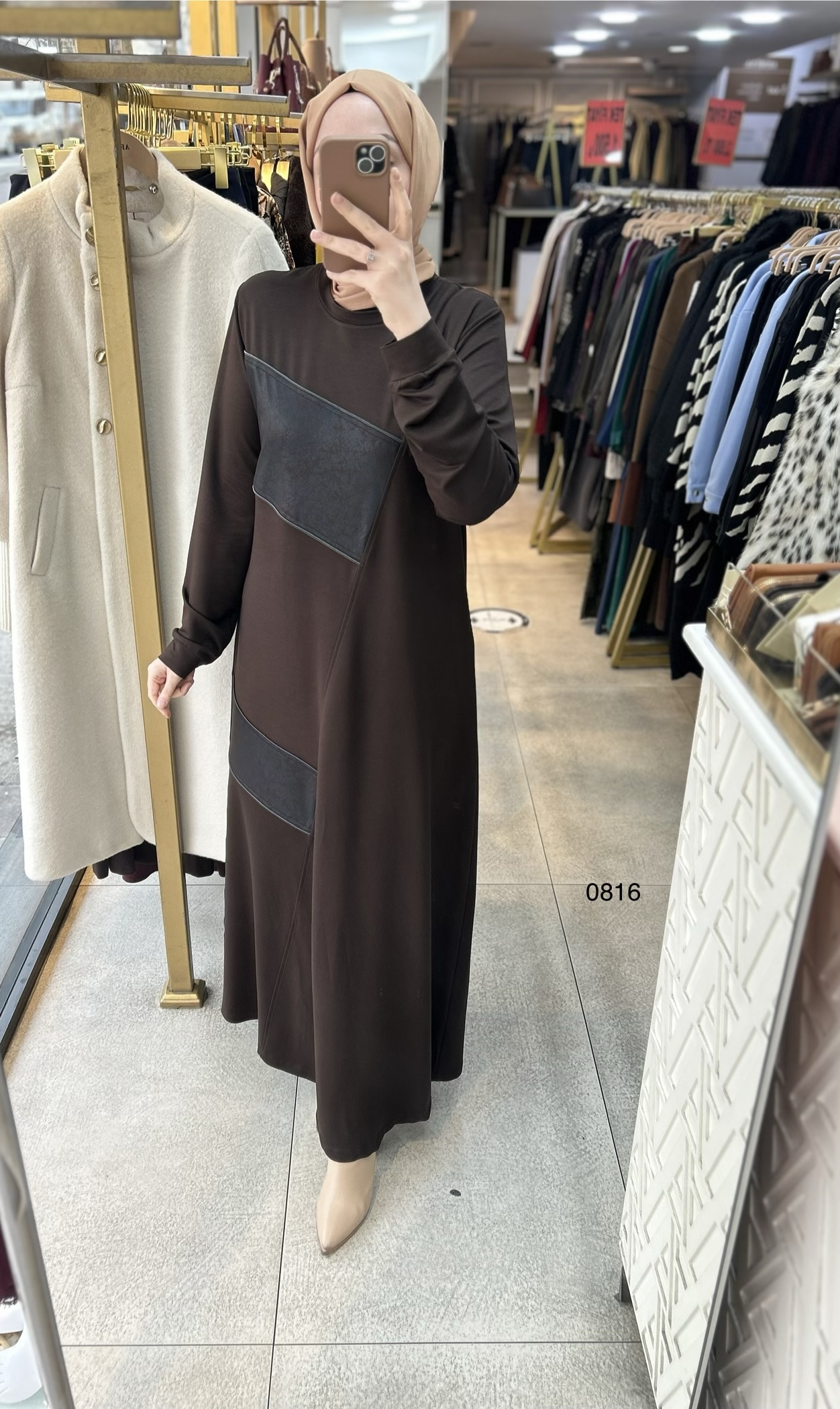 0816 Deri Detay Görünümlü Elbise