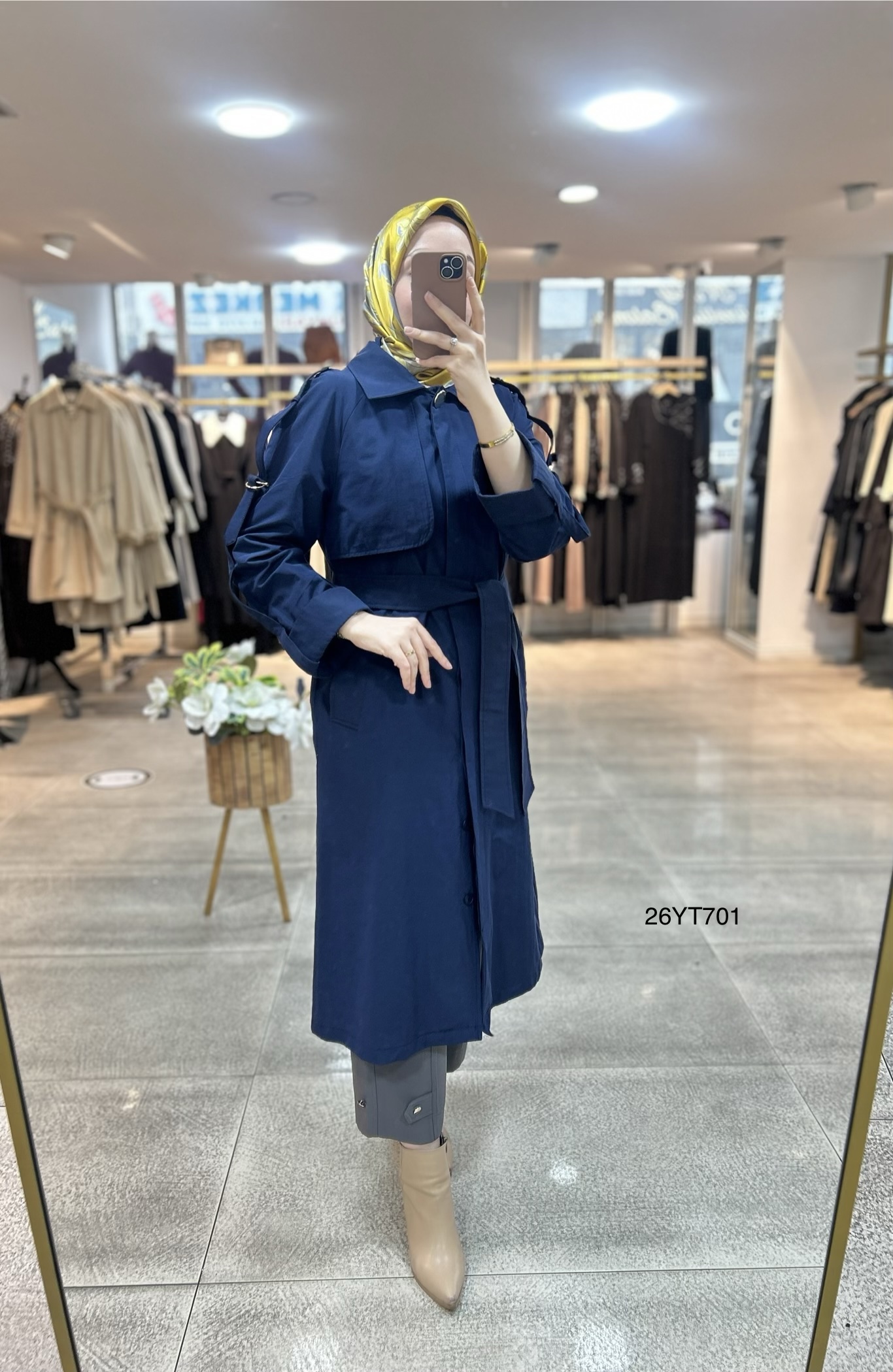 26YT701 Kemerli Düğmeli Trençkot