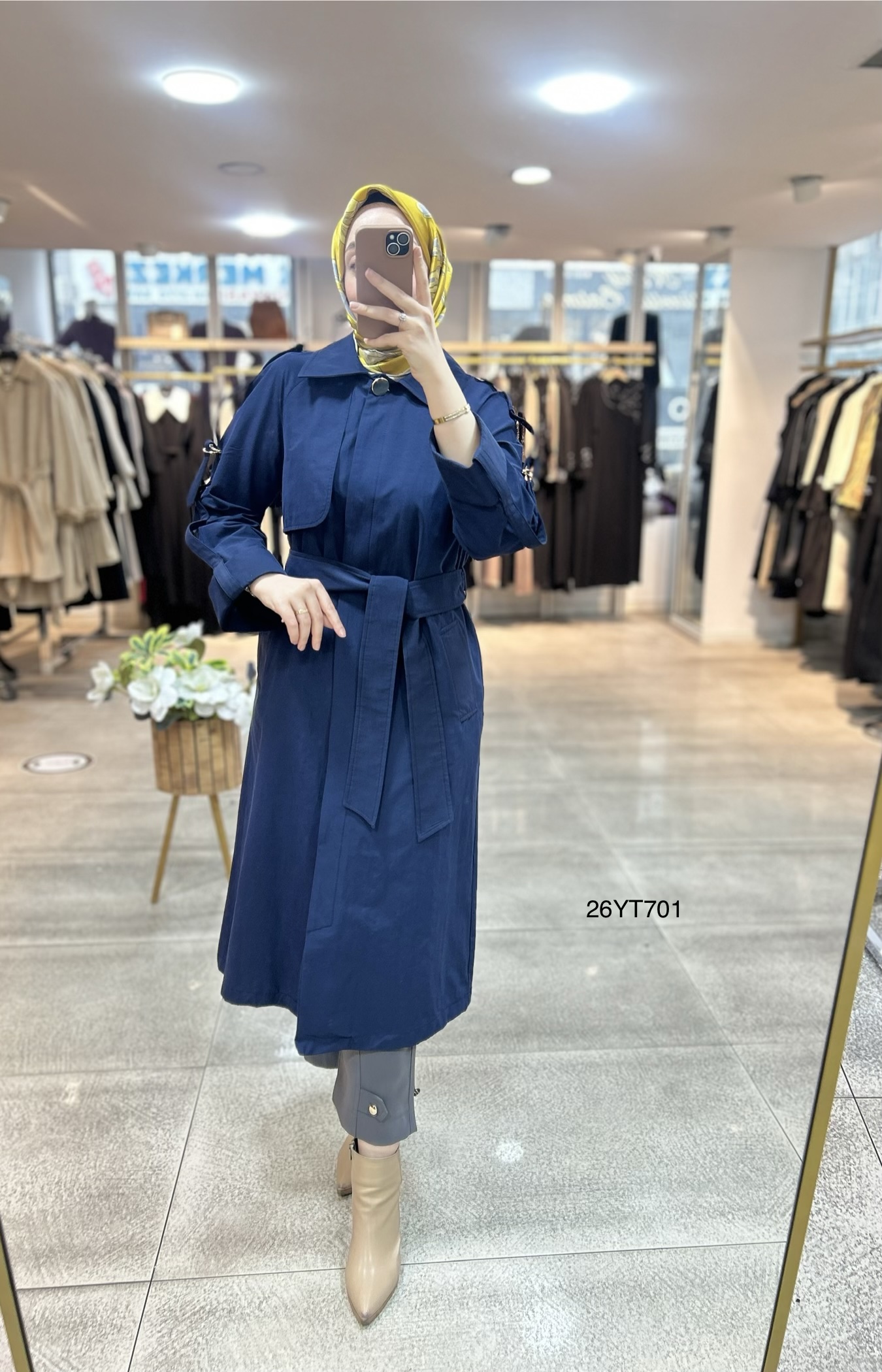 26YT701 Kemerli Düğmeli Trençkot