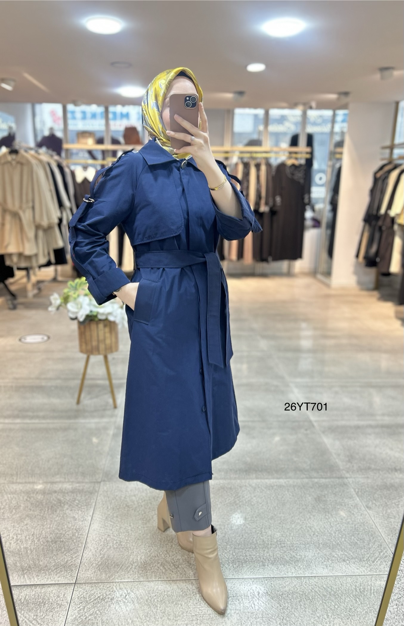 26YT701 Kemerli Düğmeli Trençkot