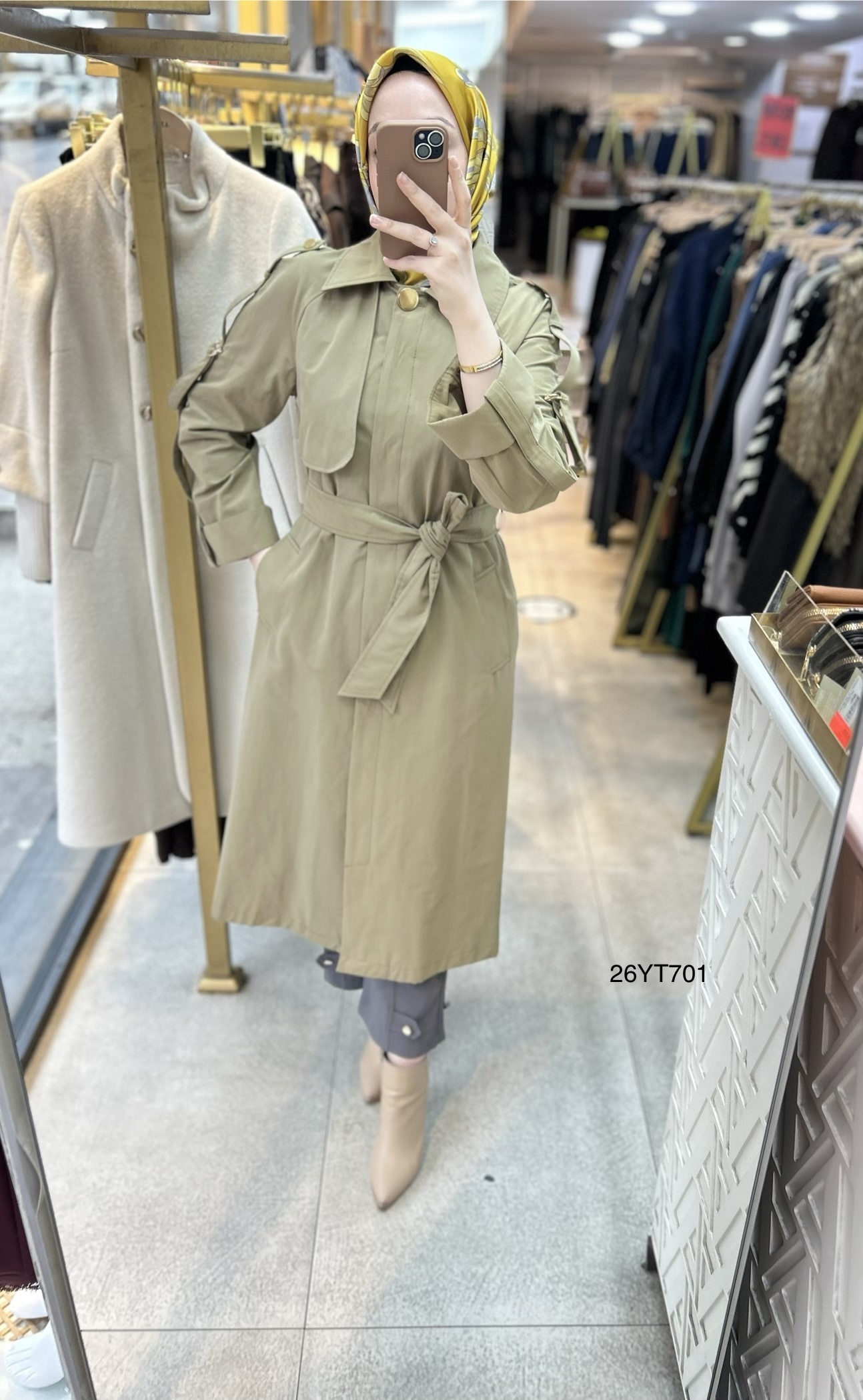 26YT701 Kemerli Düğmeli Trençkot