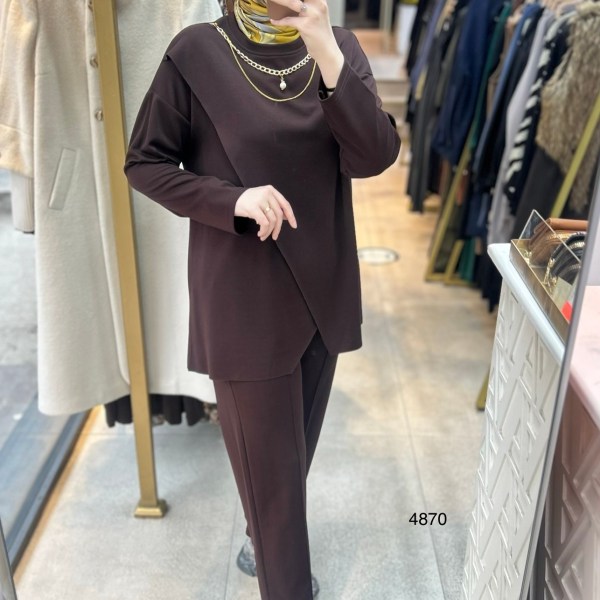 4870 Yakası Kolyeli Asimetrik Kesim Spor Takım - Görsel 2