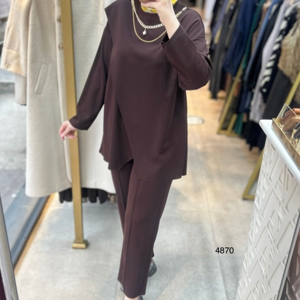 4870 Yakası Kolyeli Asimetrik Kesim Spor Takım - Görsel 3